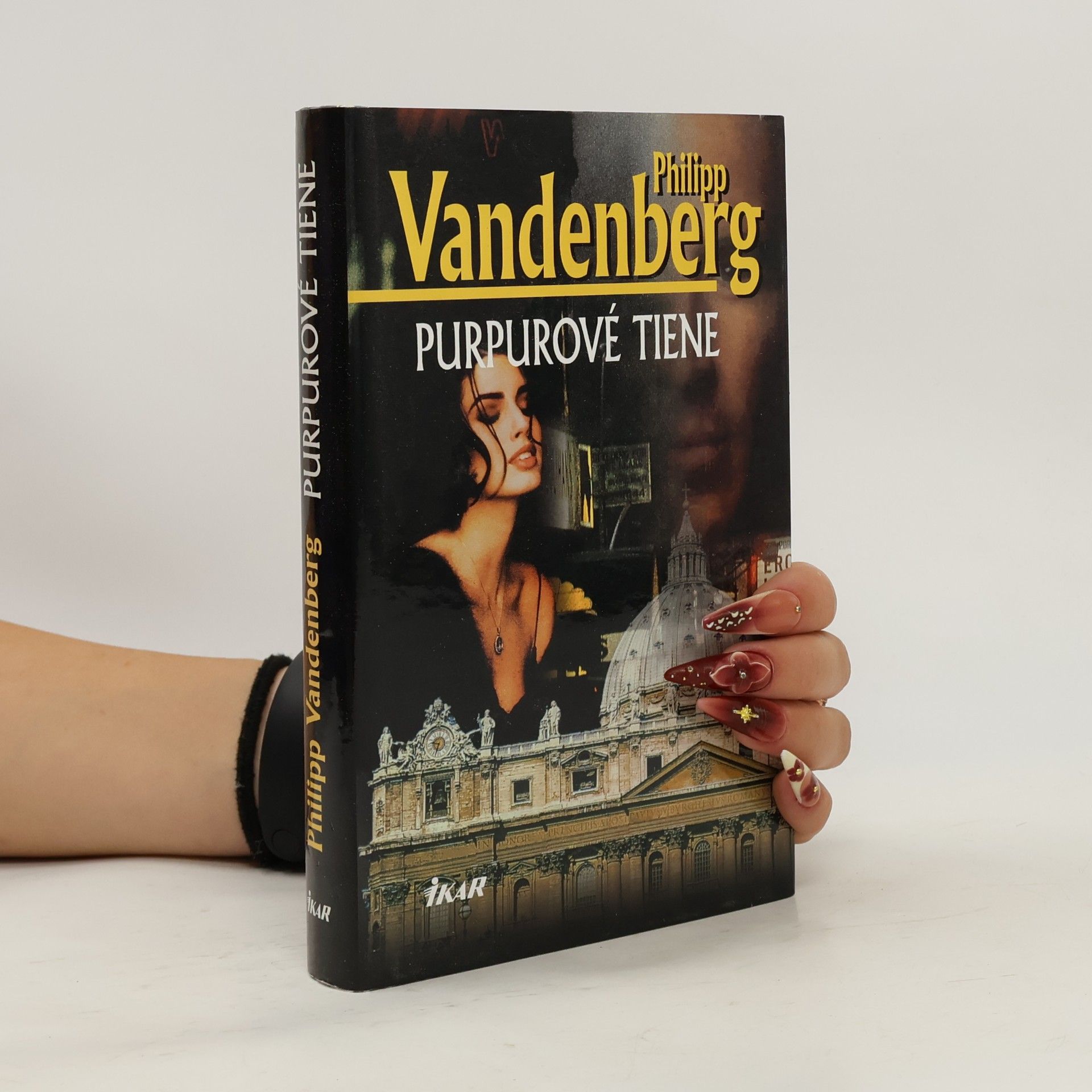Philipp Vandenberg Purpurové tiene