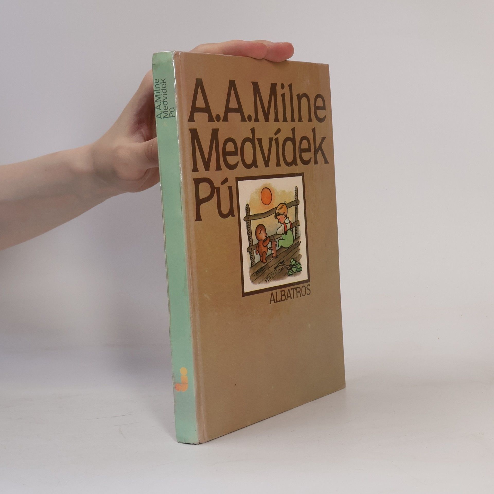 Alan Alexander Milne Medvídek Pú