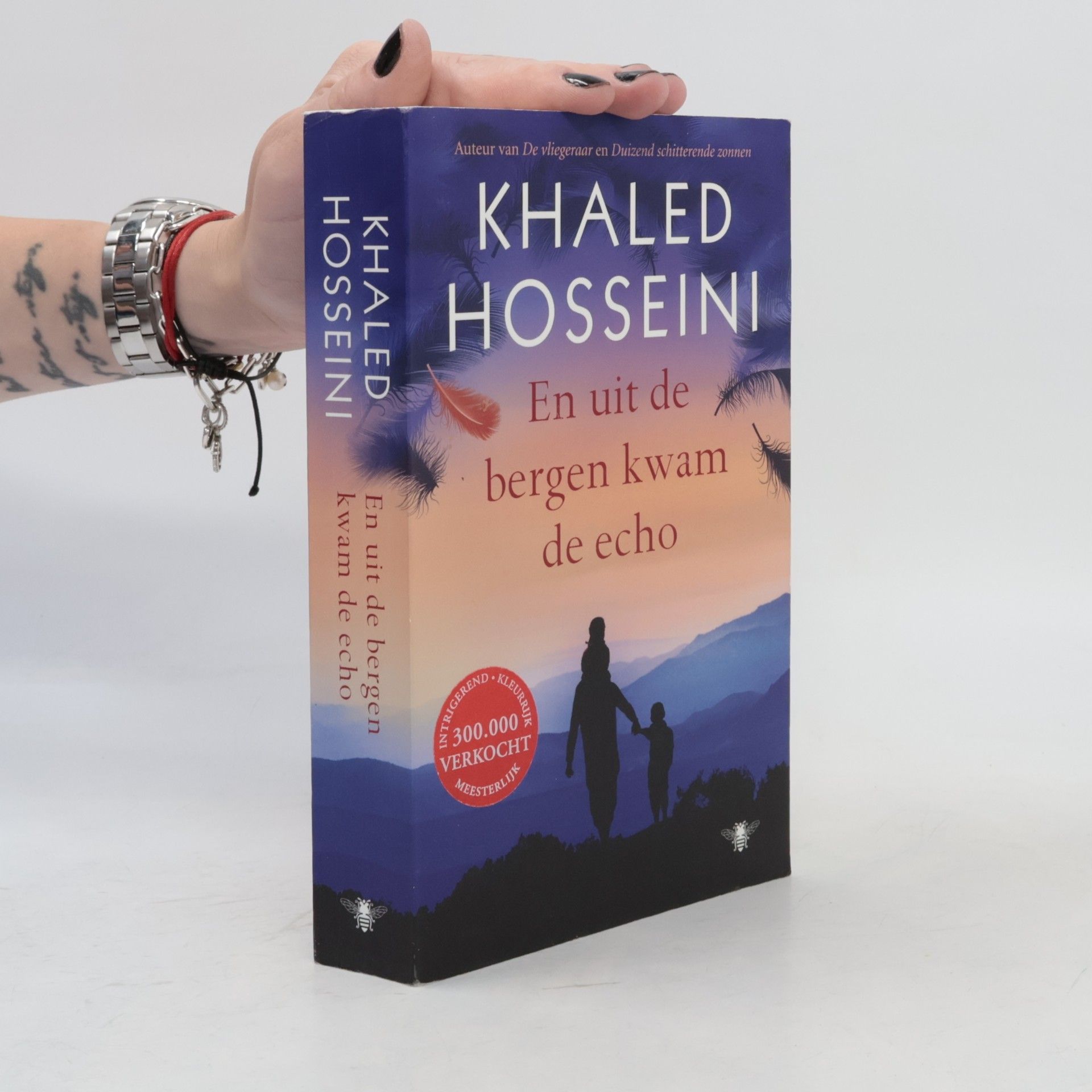 Khaled Hosseini En uit de bergen kwam de echo