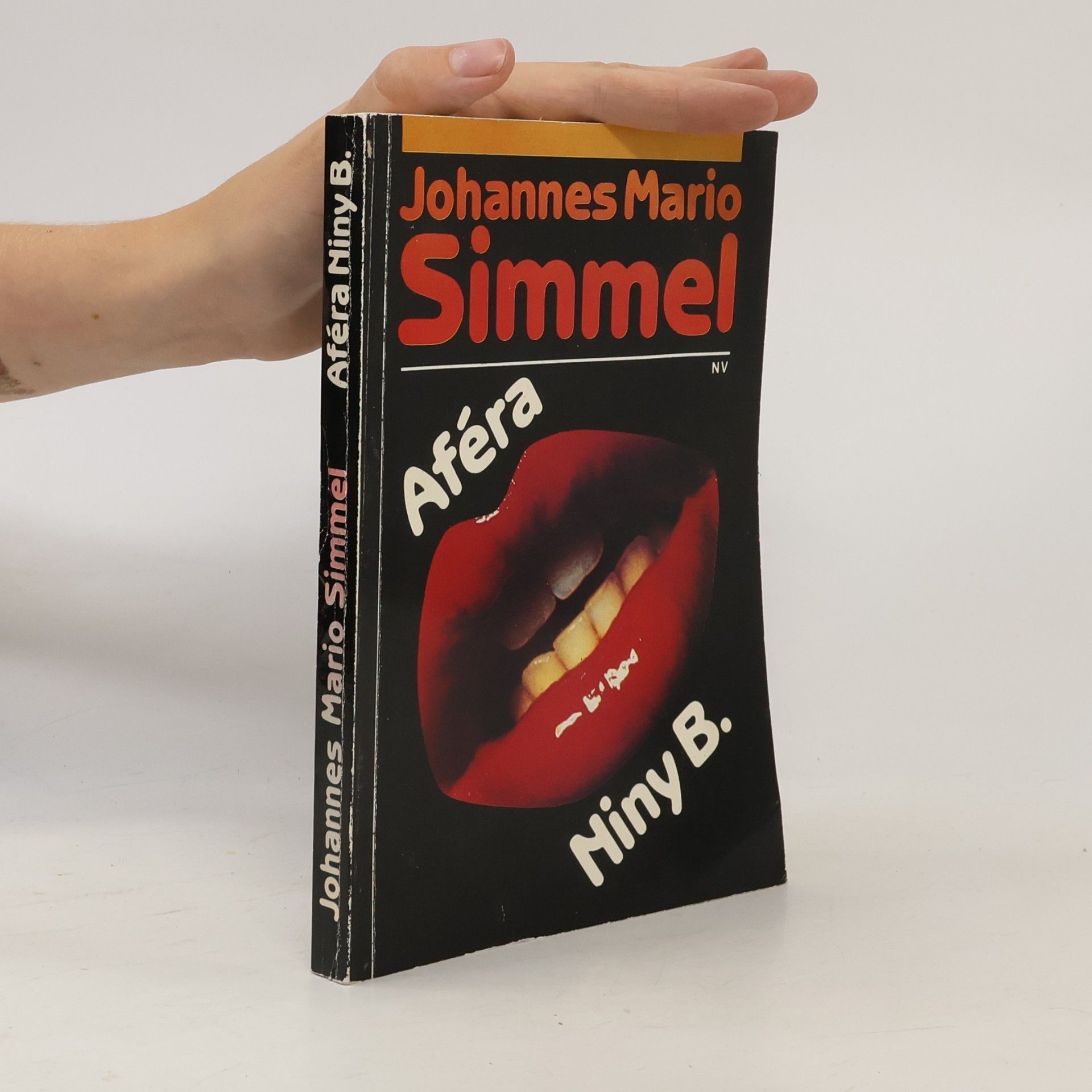 Johannes Mario Simmel Aféra Niny B.