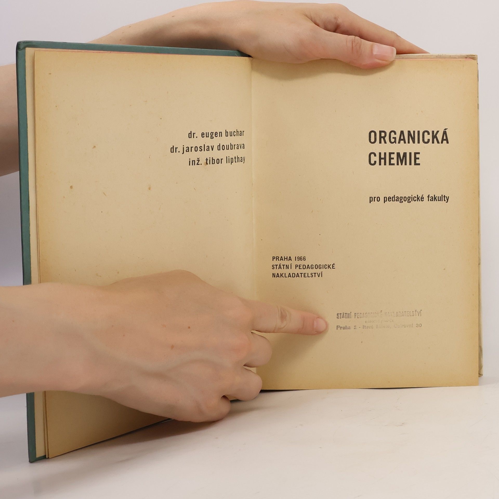 Eugen Buchar Organická chemie pro pedagogické fakulty