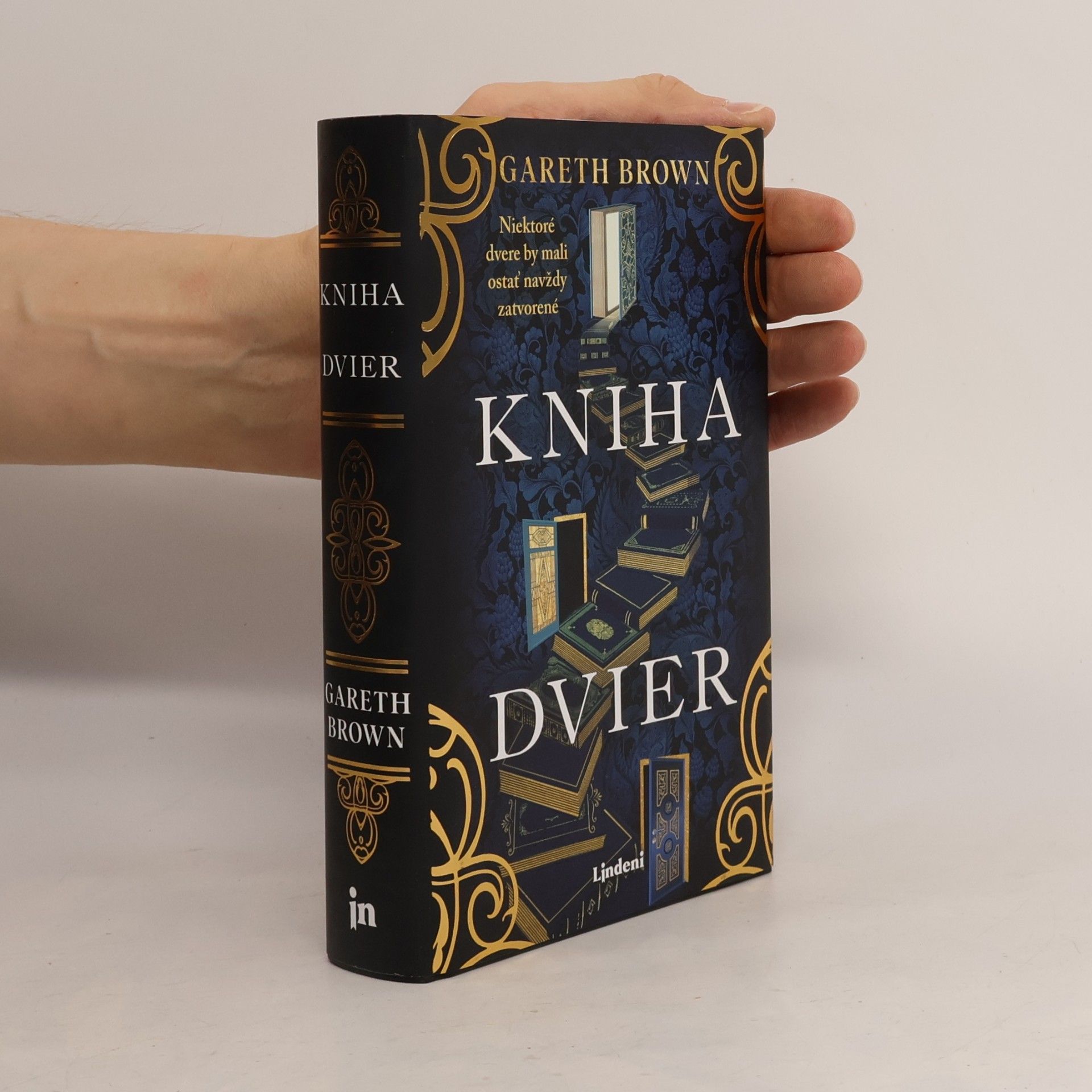 Gareth Brown Kniha dvier
