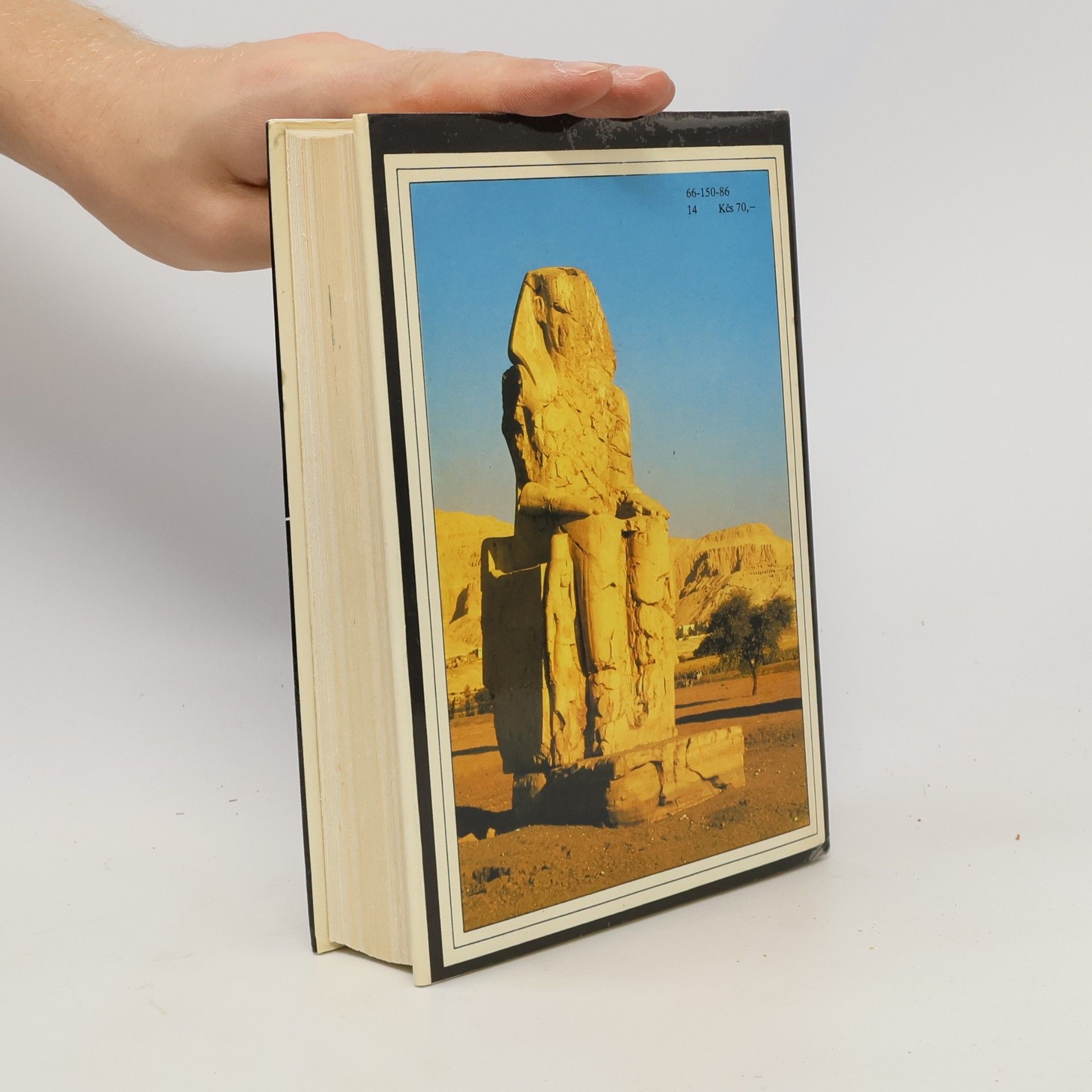 Vojtěch Zamarovský Bohovia a králi starého Egypta