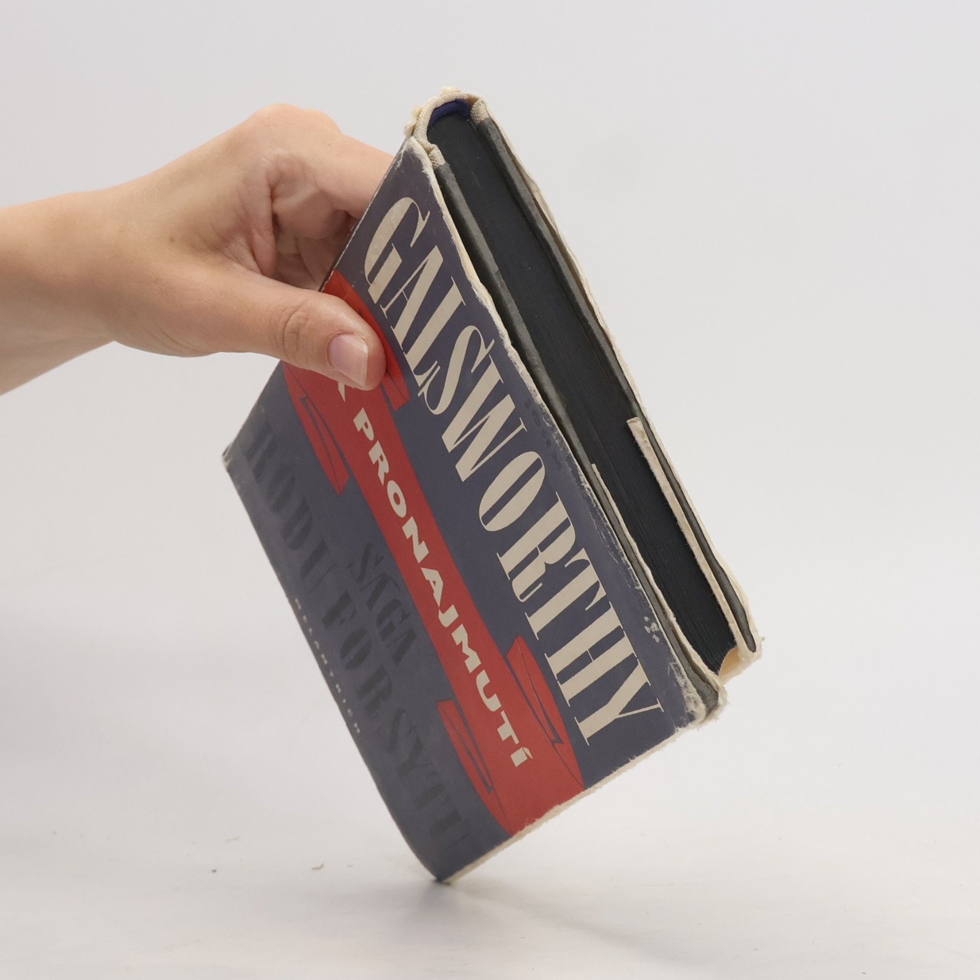 John Galsworthy K pronajmutí