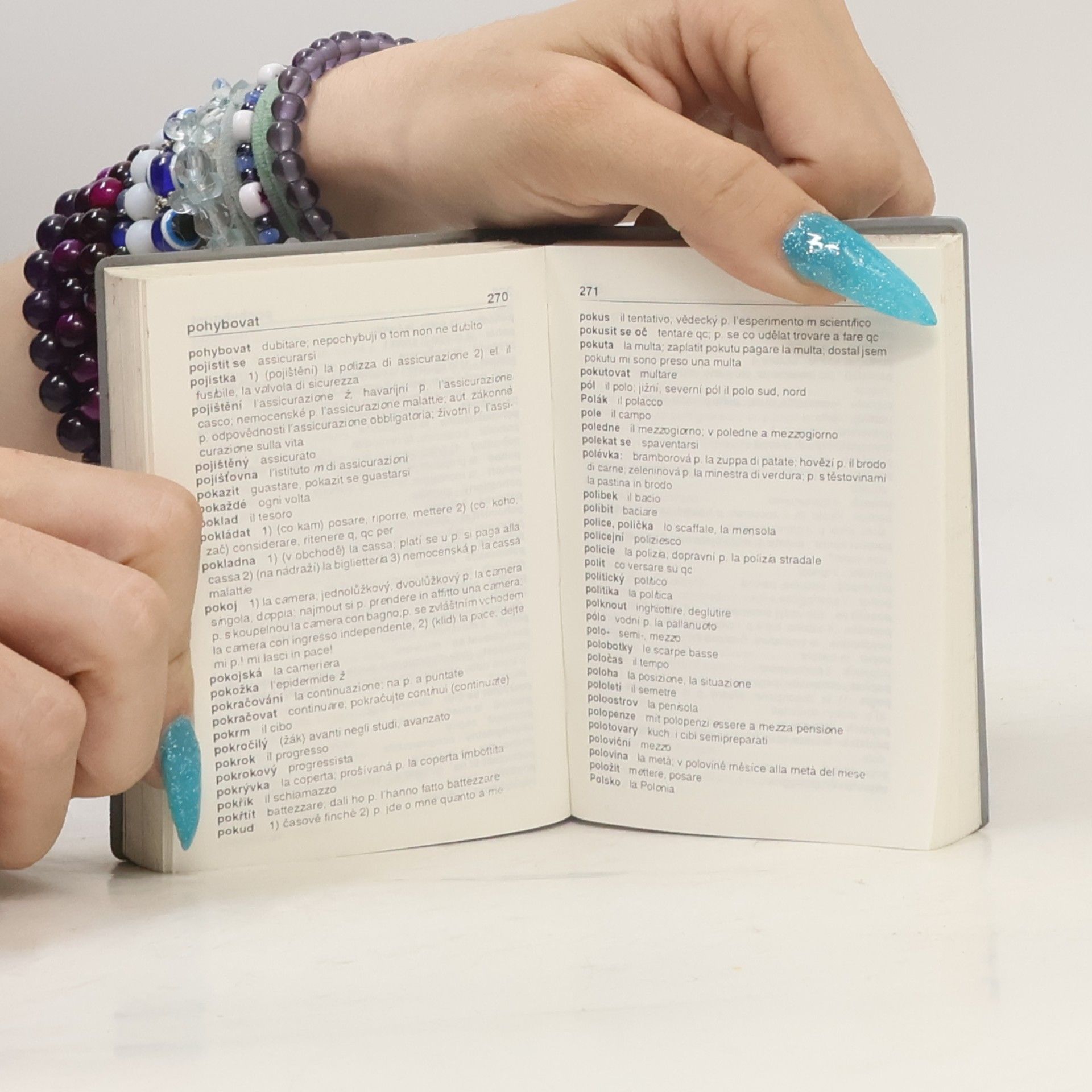 Various authors Italsko-český a česko-italský slovník