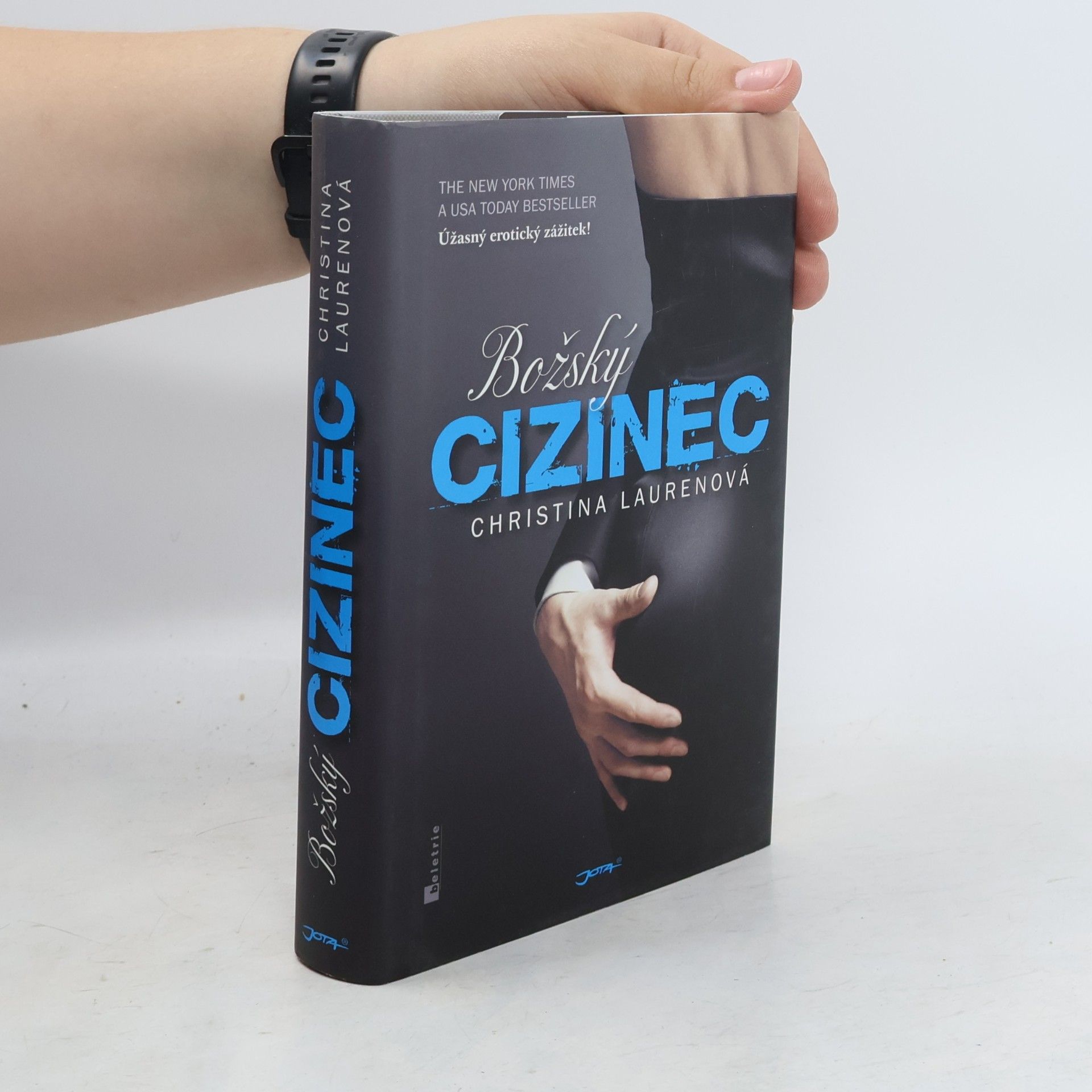 Christina Lauren Božský cizinec