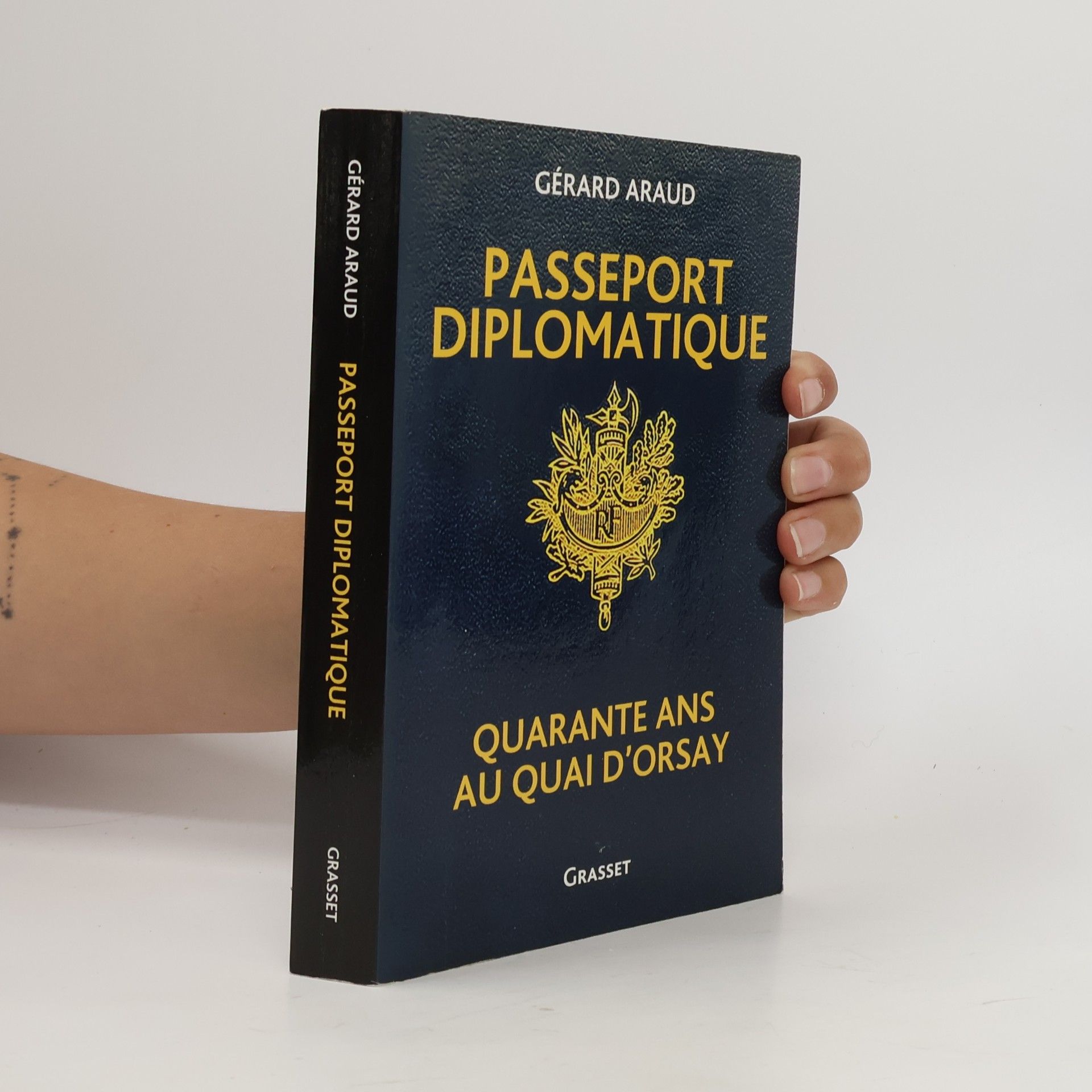 Gérard Araud Passeport diplomatique