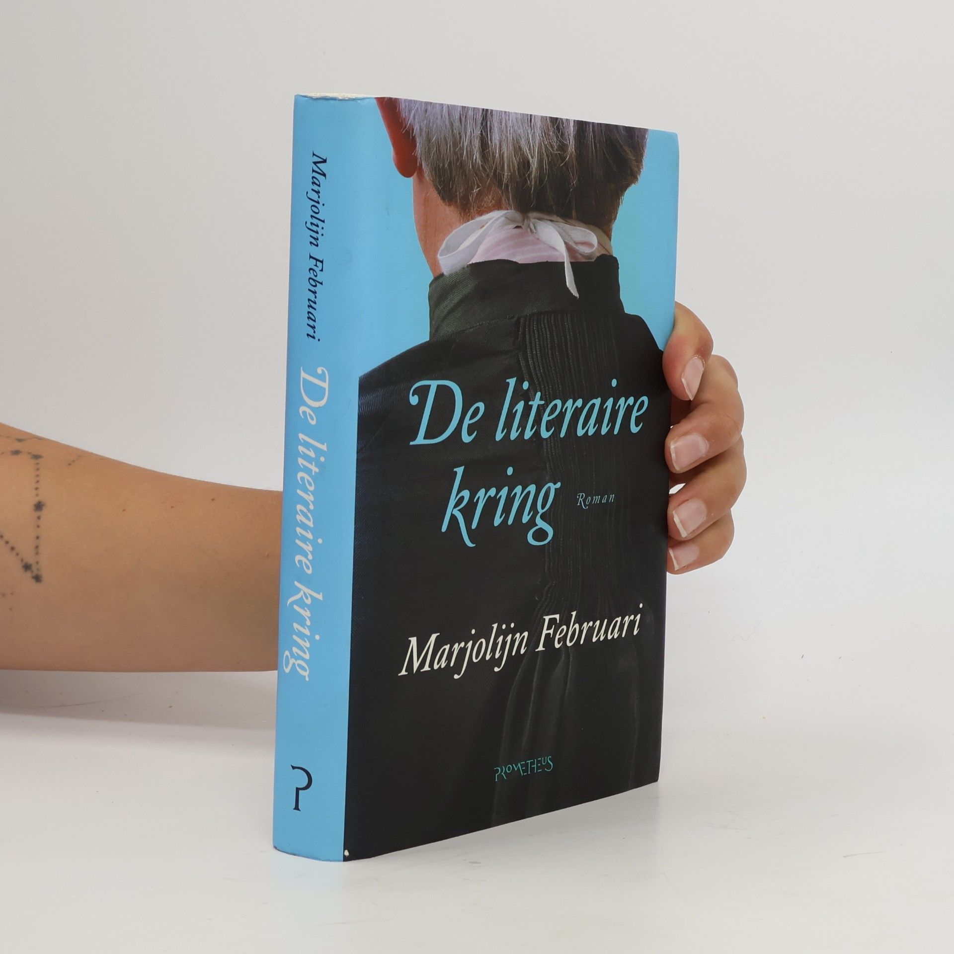 Marjolijn Februari De literaire kring