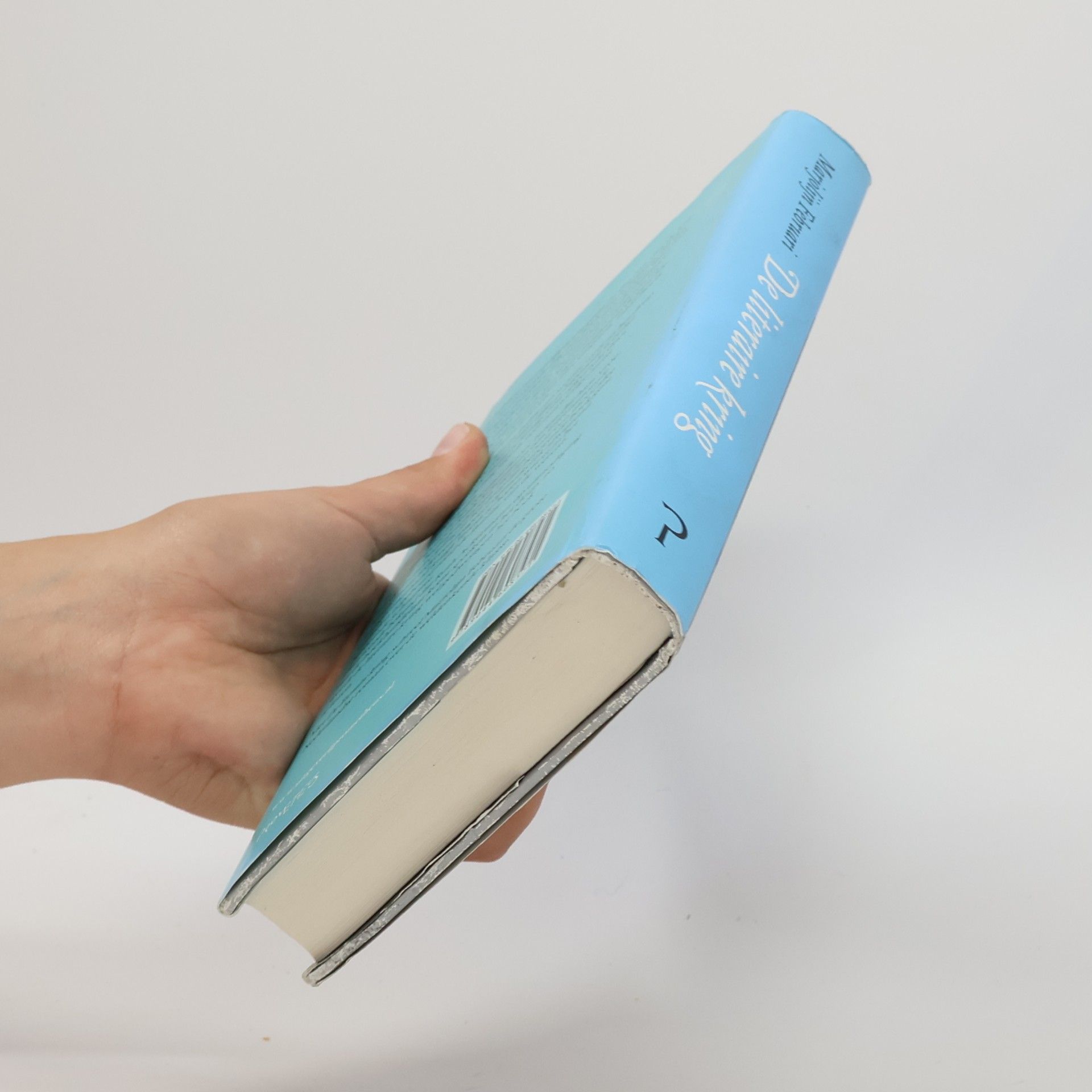 Marjolijn Februari De literaire kring