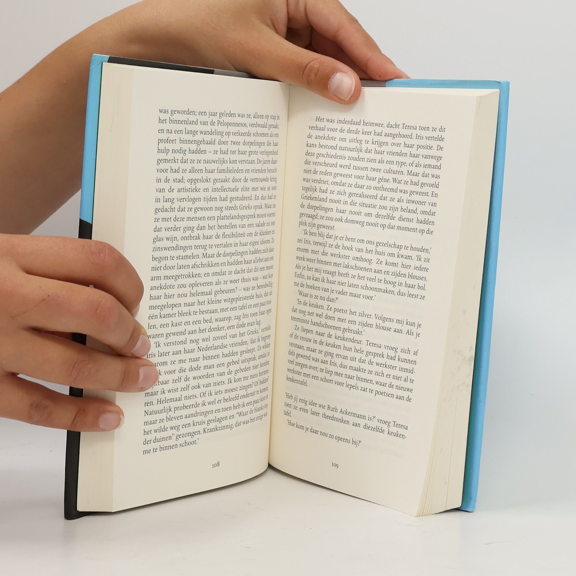 Marjolijn Februari De literaire kring