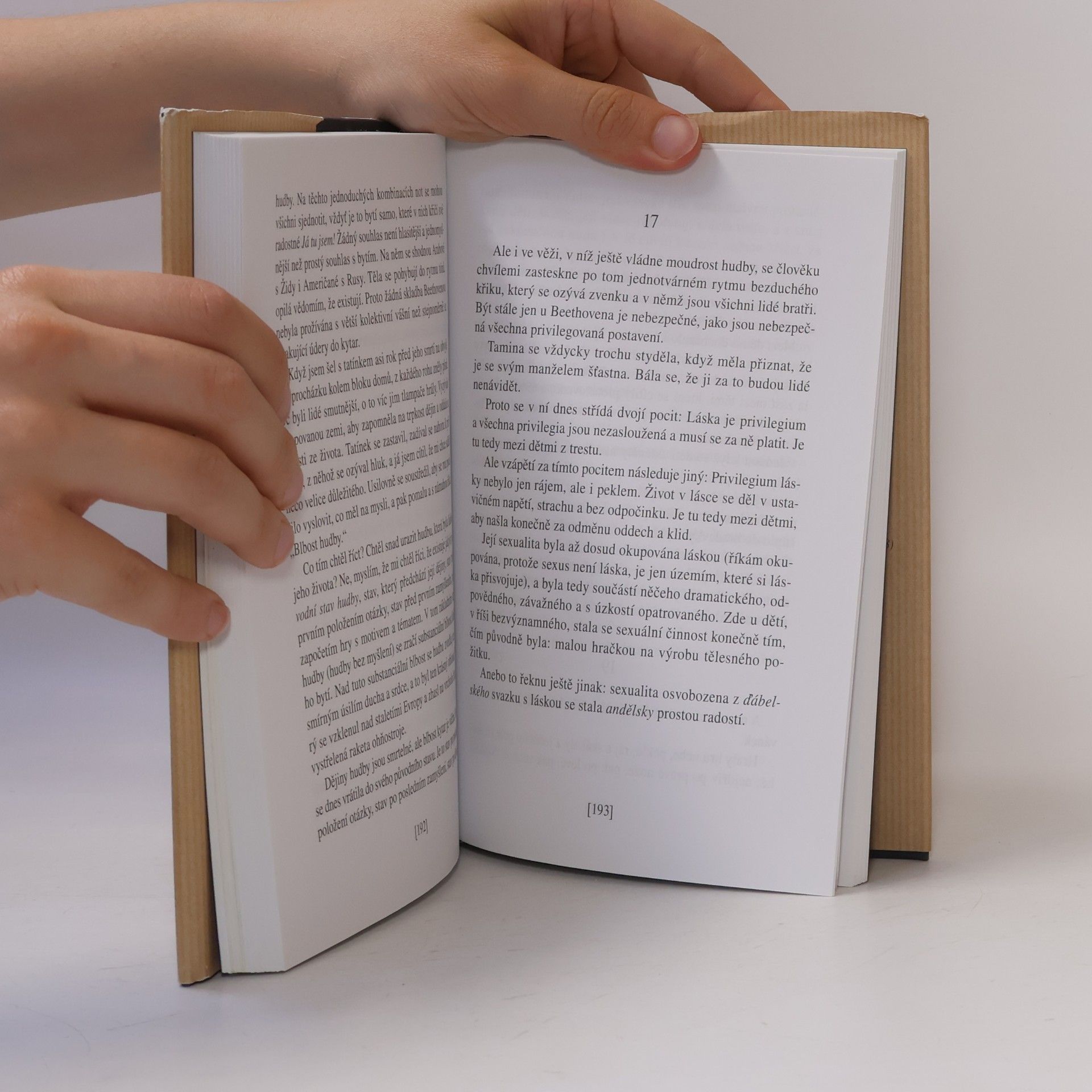 Milan Kundera Kniha smíchu a zapomnění