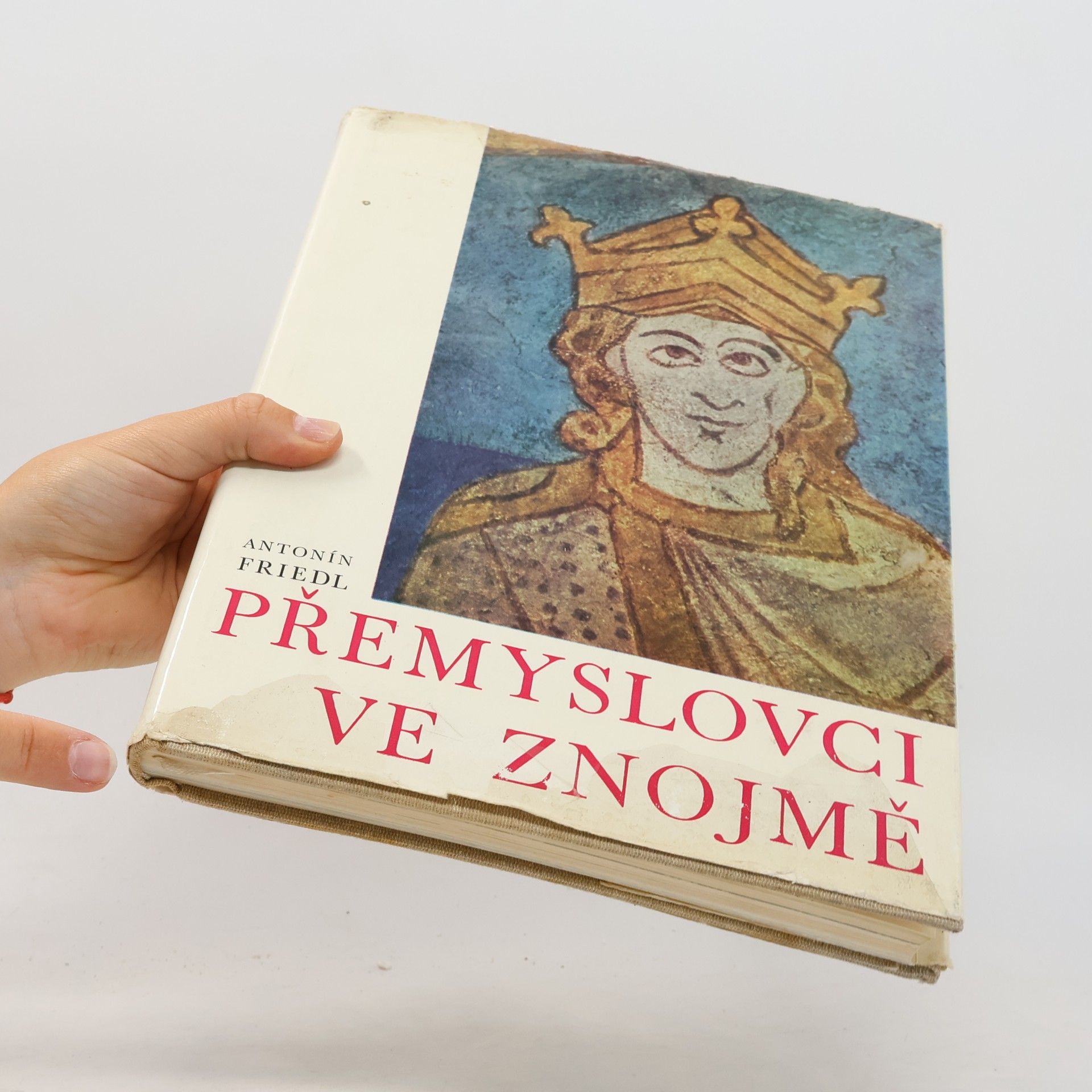 Antonín Friedl Přemyslovci ve Znojmě. Ikonografie posvátného oráče v českém mythu