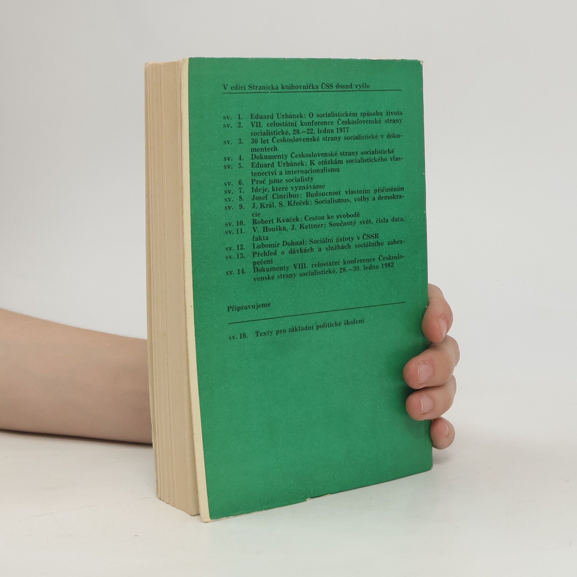 Vojtěch Houška Svět 1982. Čísla, data, fakta