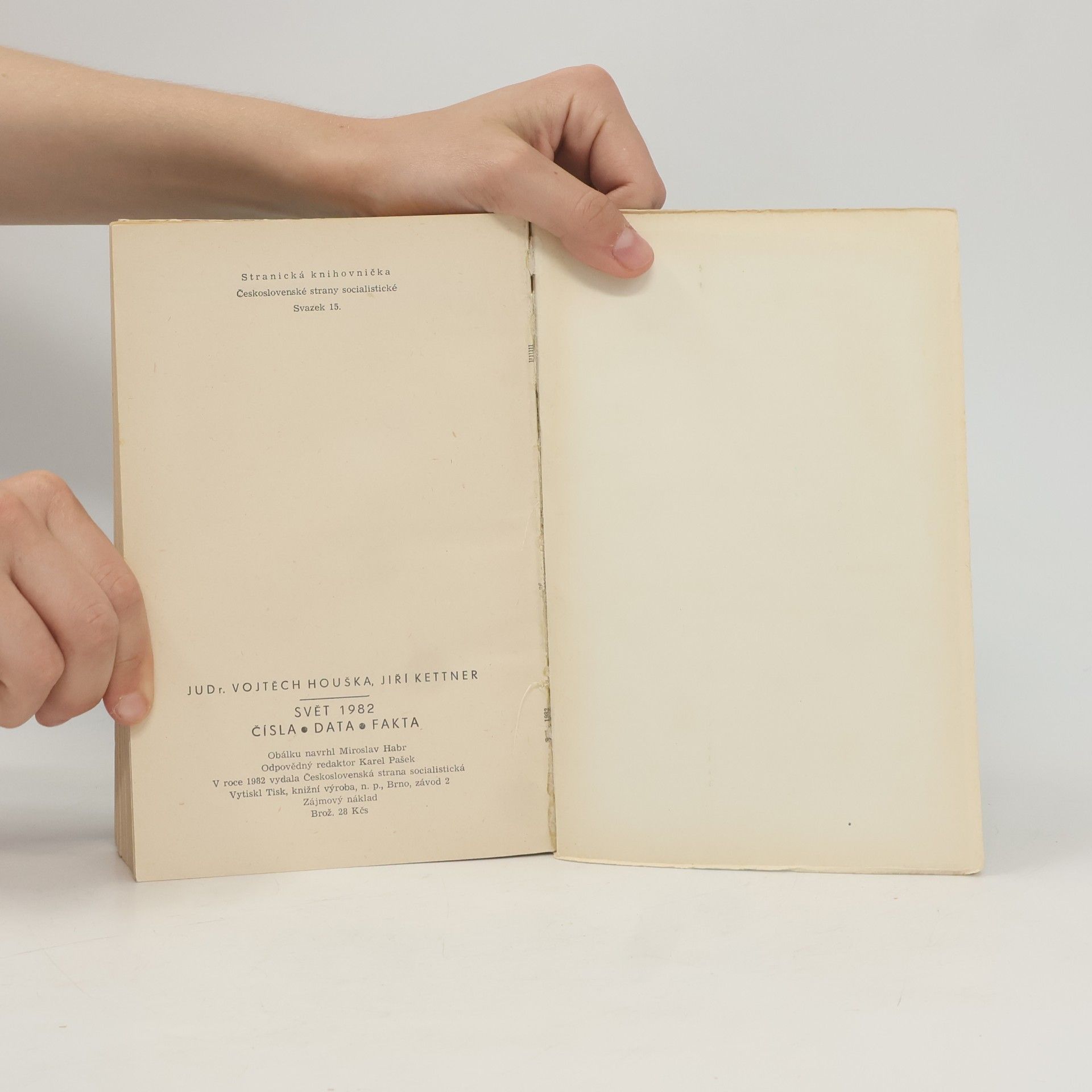 Vojtěch Houška Svět 1982. Čísla, data, fakta