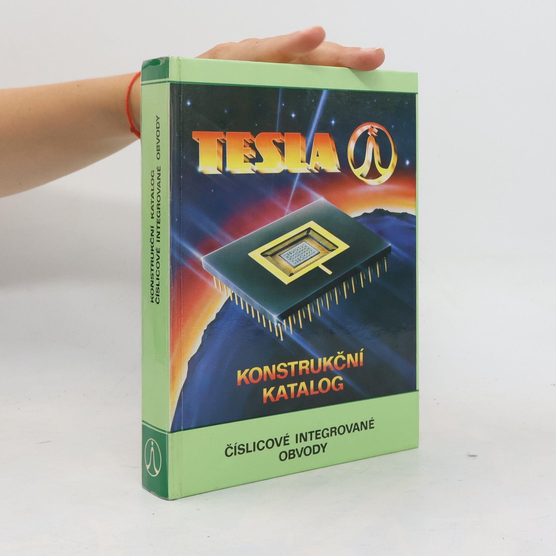 Autorenkollektiv Tesla konstrukční katalog. Číslicové integrované obvody