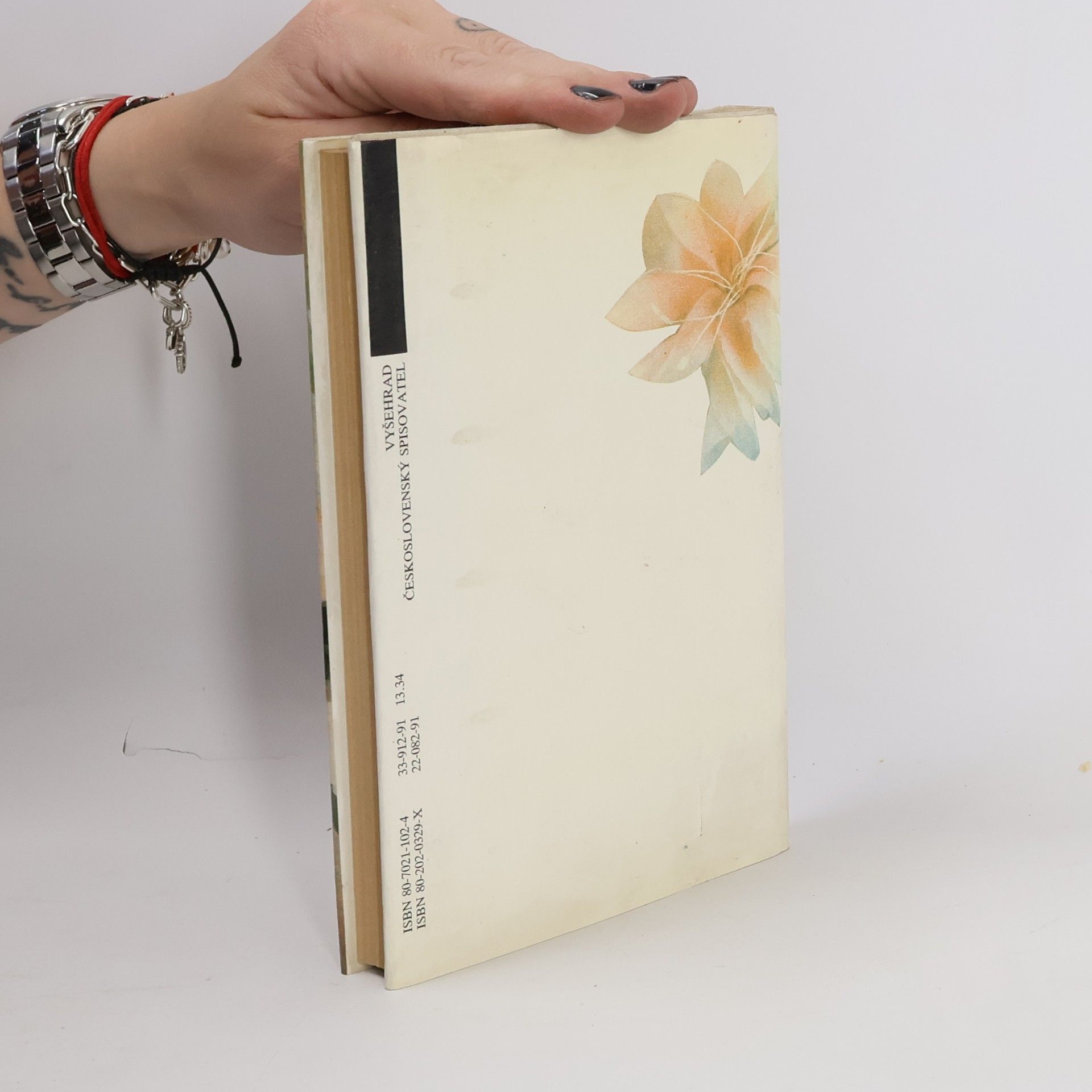 Daphne du Maurier Mrtvá a živá