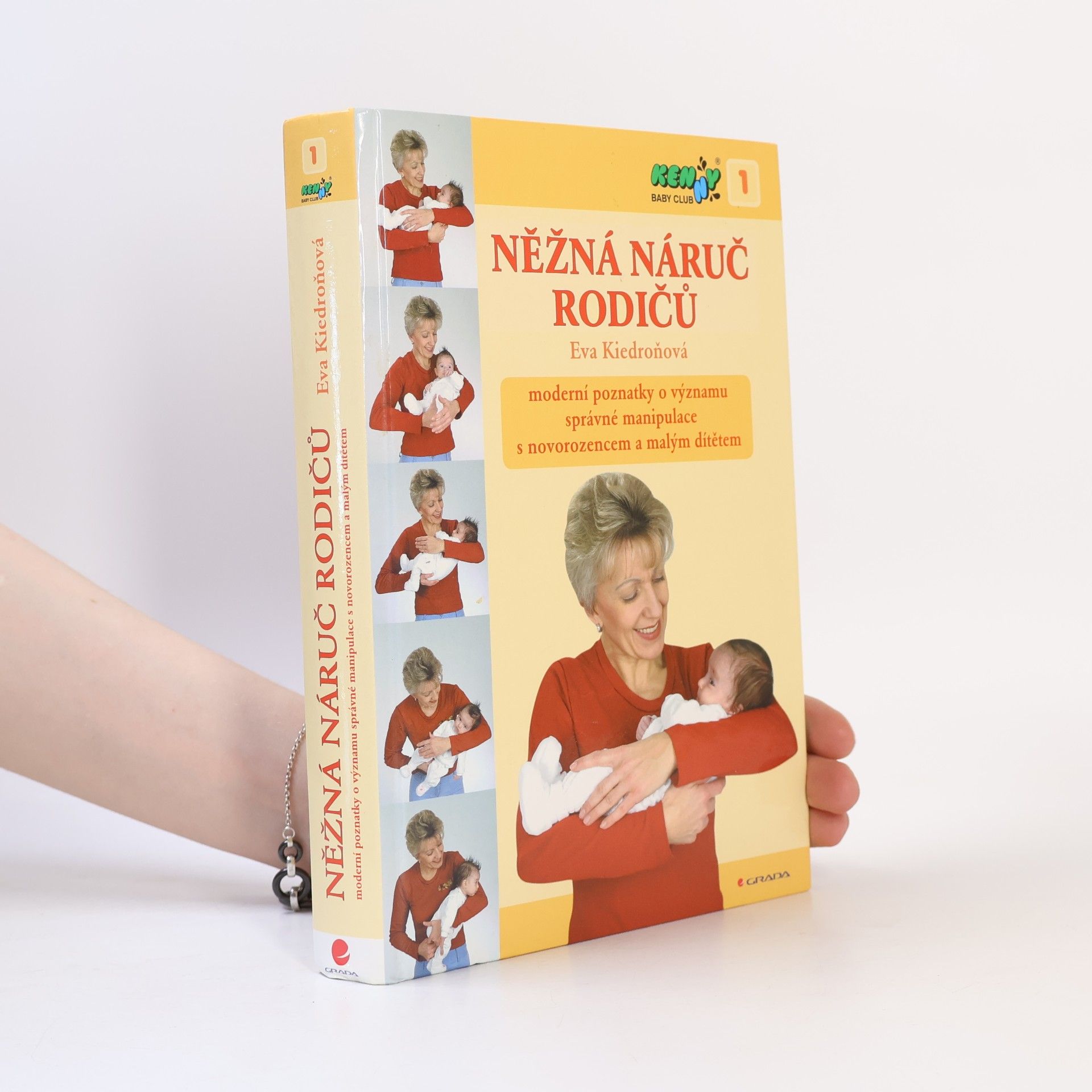 Eva Kiedroňová Něžná náruč rodičů