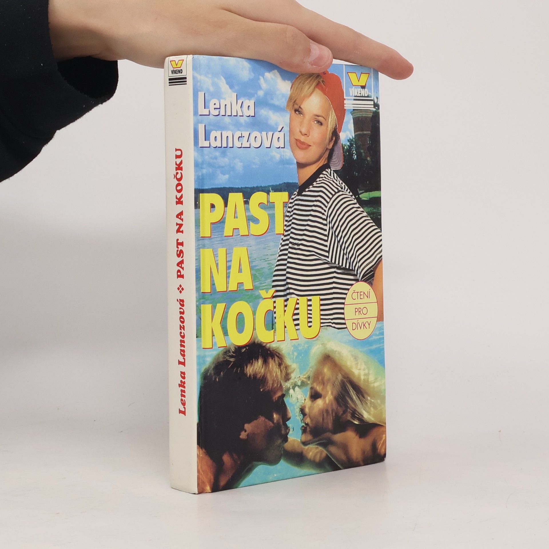 Lenka Lanczová Past na kočku