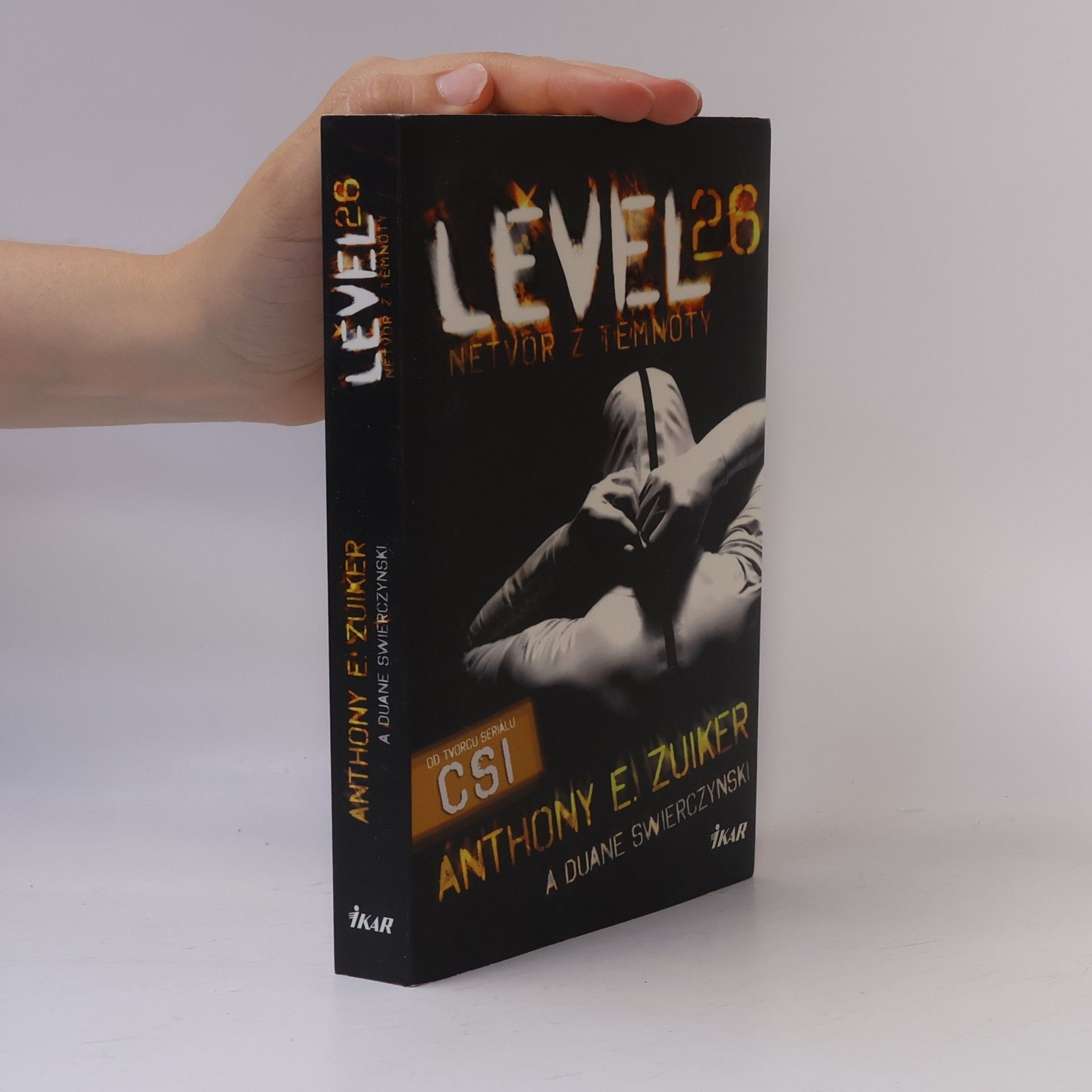 Duane Swierczynski Level 26. Netvor z temnoty