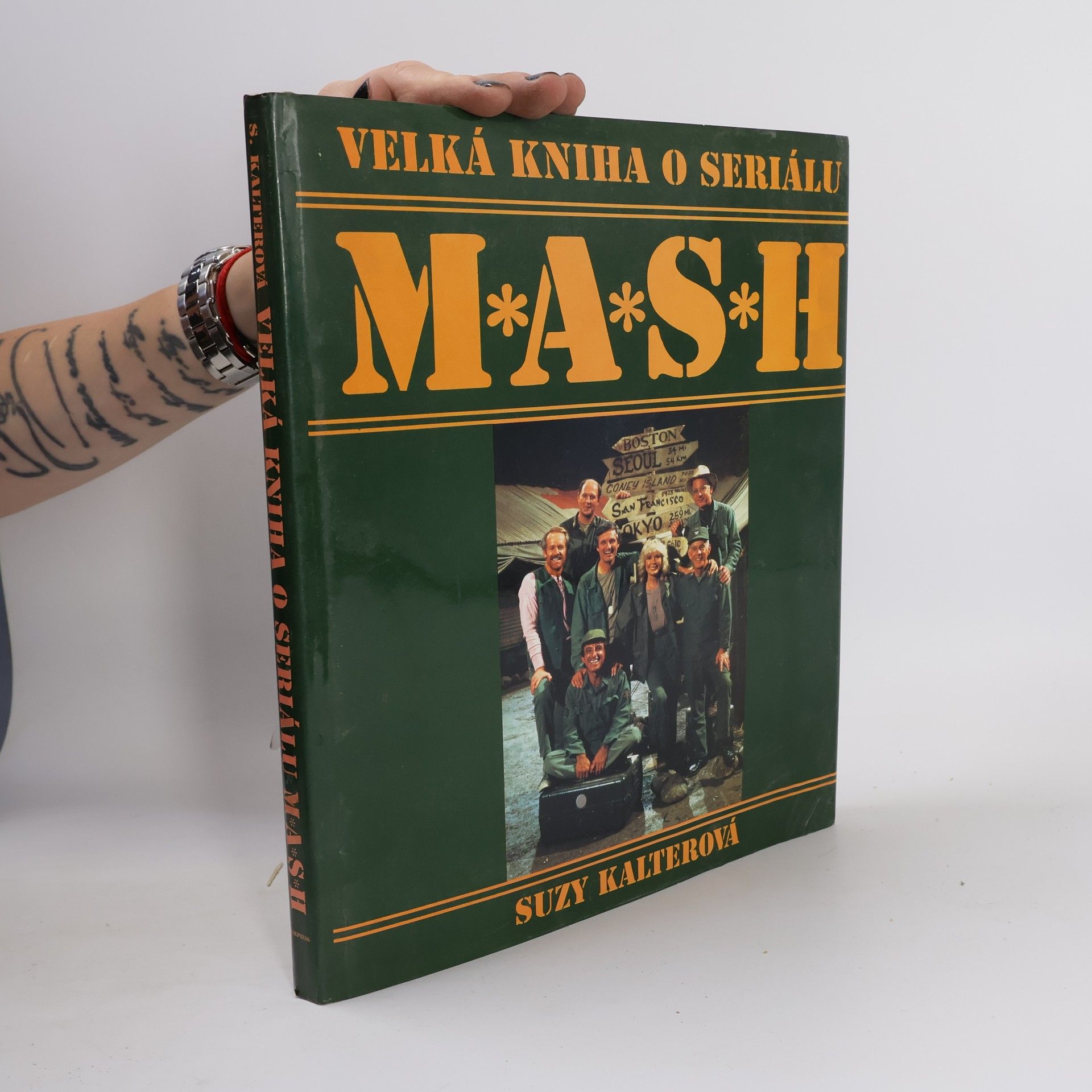 Velká kniha o seriálu M*A*S*H