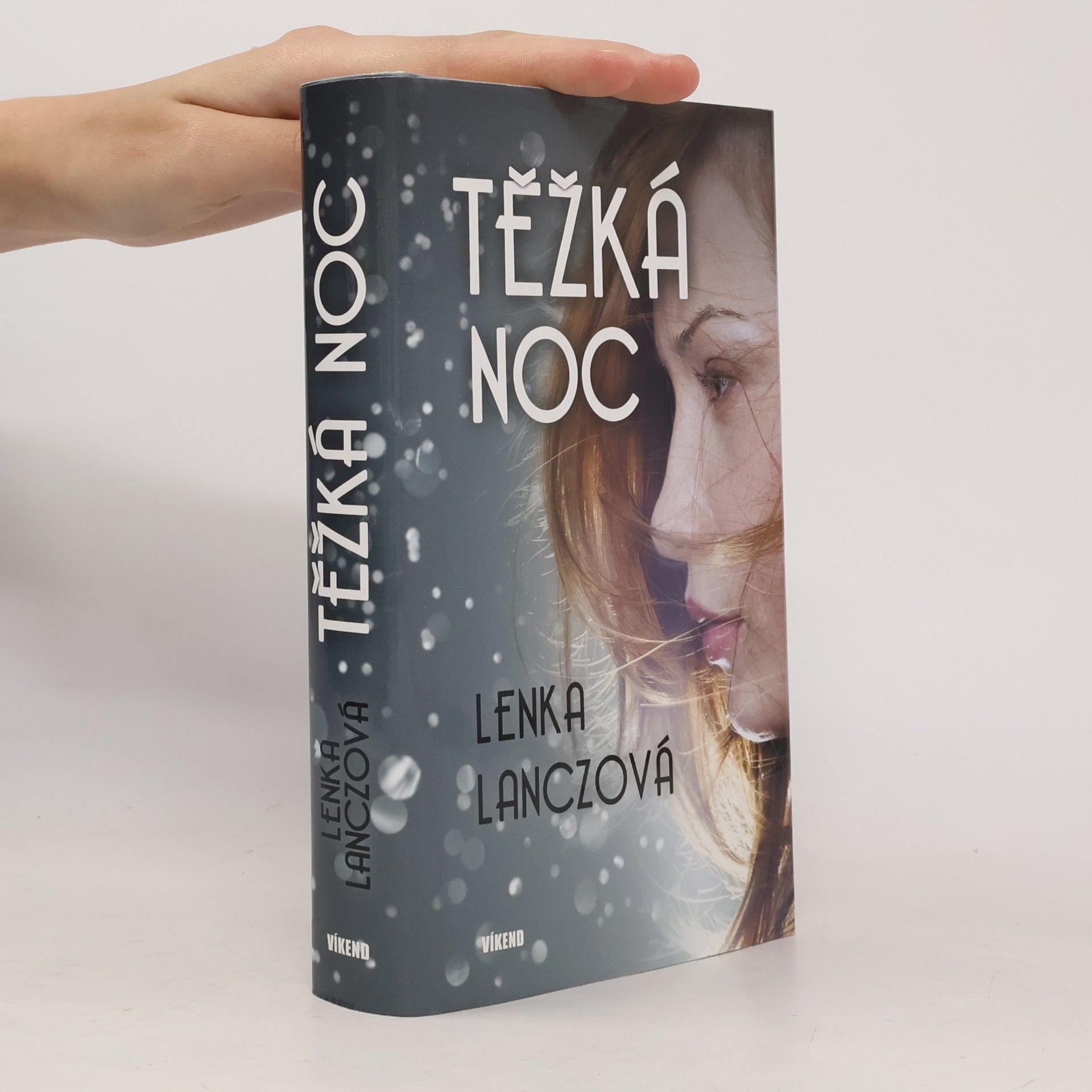 Lenka Lanczová Těžká noc