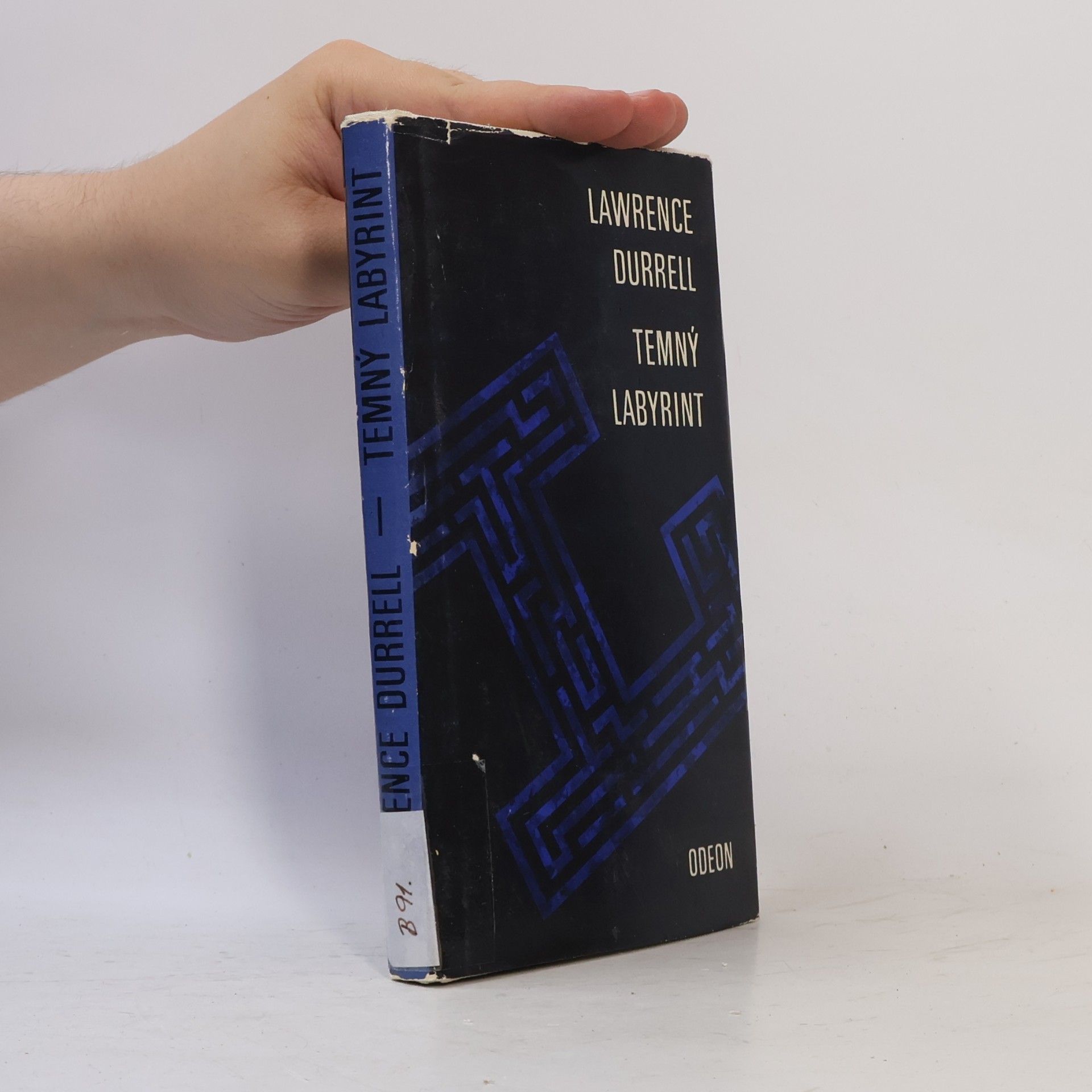 Lawrence Durrell Temný labyrint