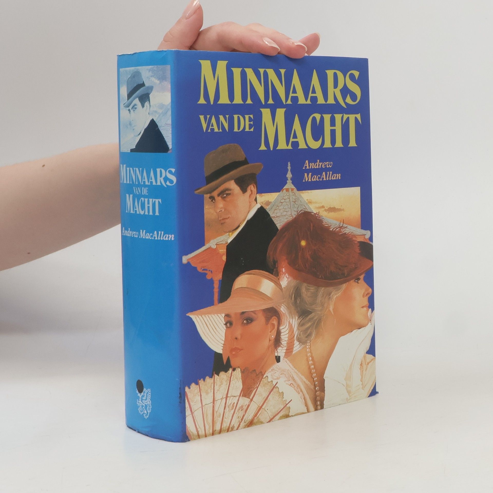 Andrew MacAllan Minnaars van de Macht