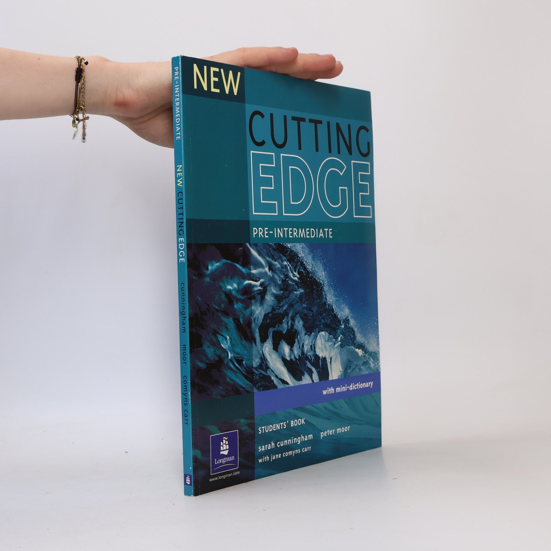 Sarah Cunningham New Cutting edge. Pre-intermediate. Students' book