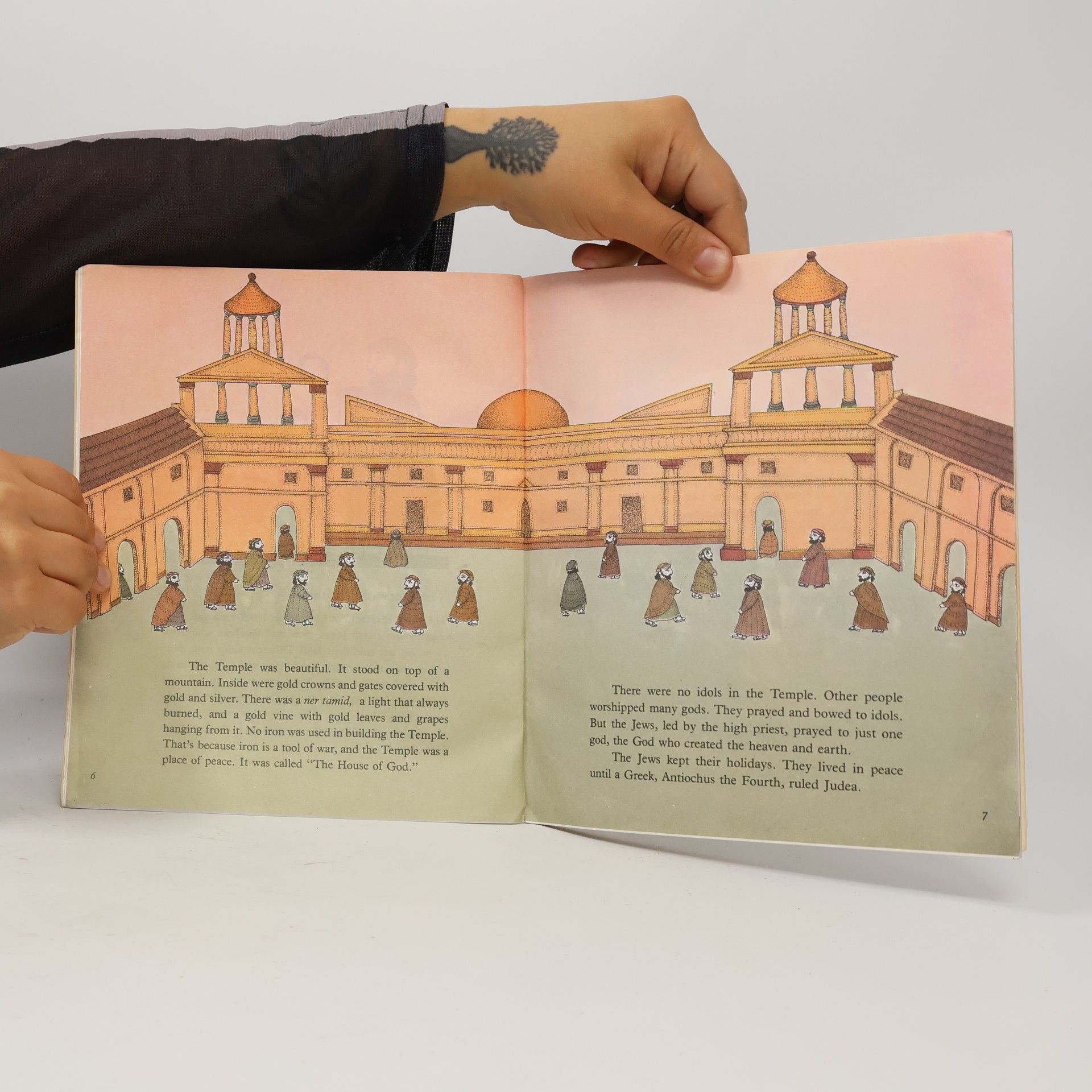 David A. Adler A Picture Book of Hanukkah