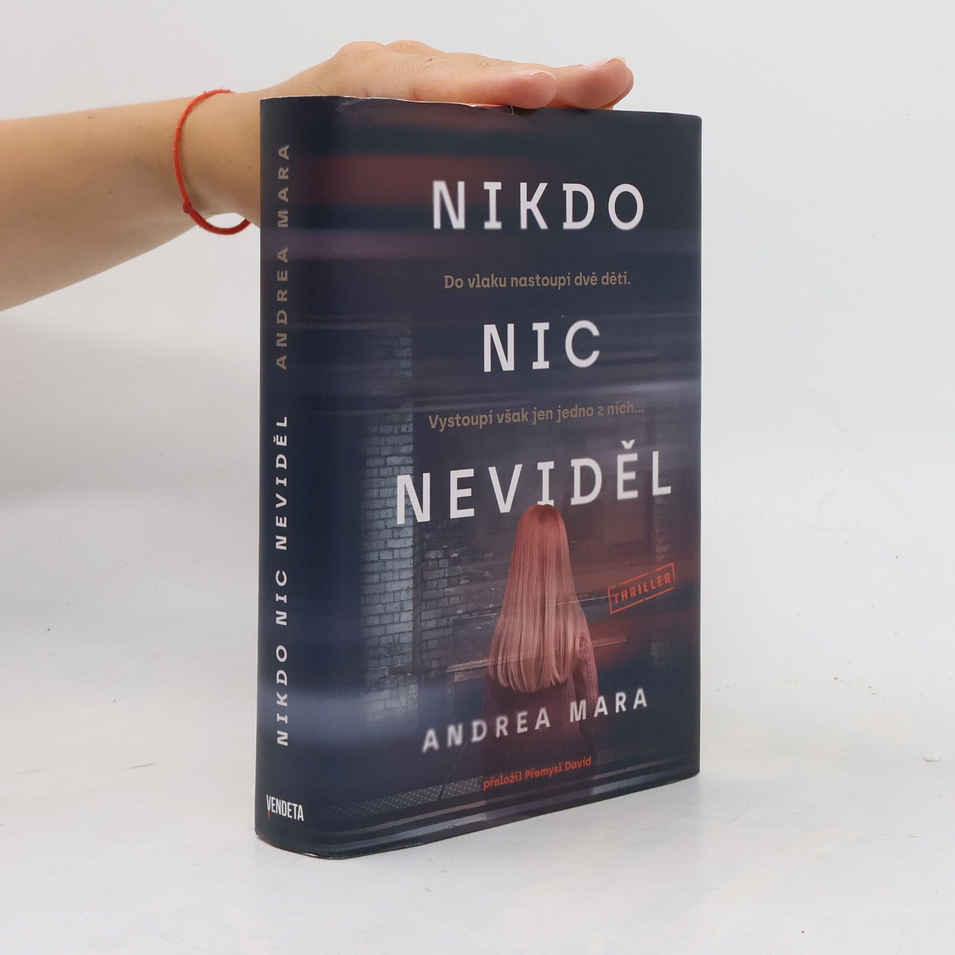 Andrea Mara Nikdo nic neviděl