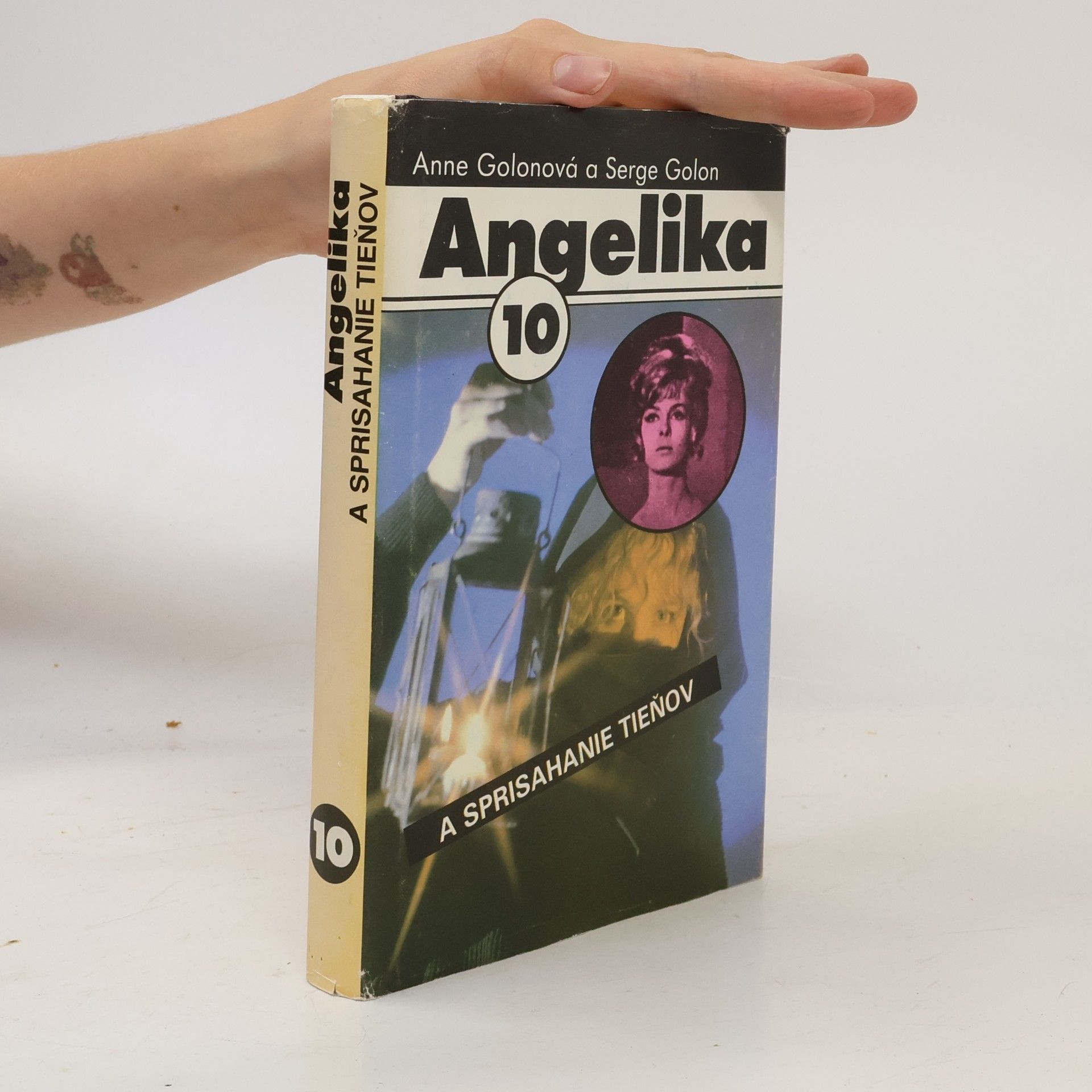 Angelika a sprisahanie tieňov 10
