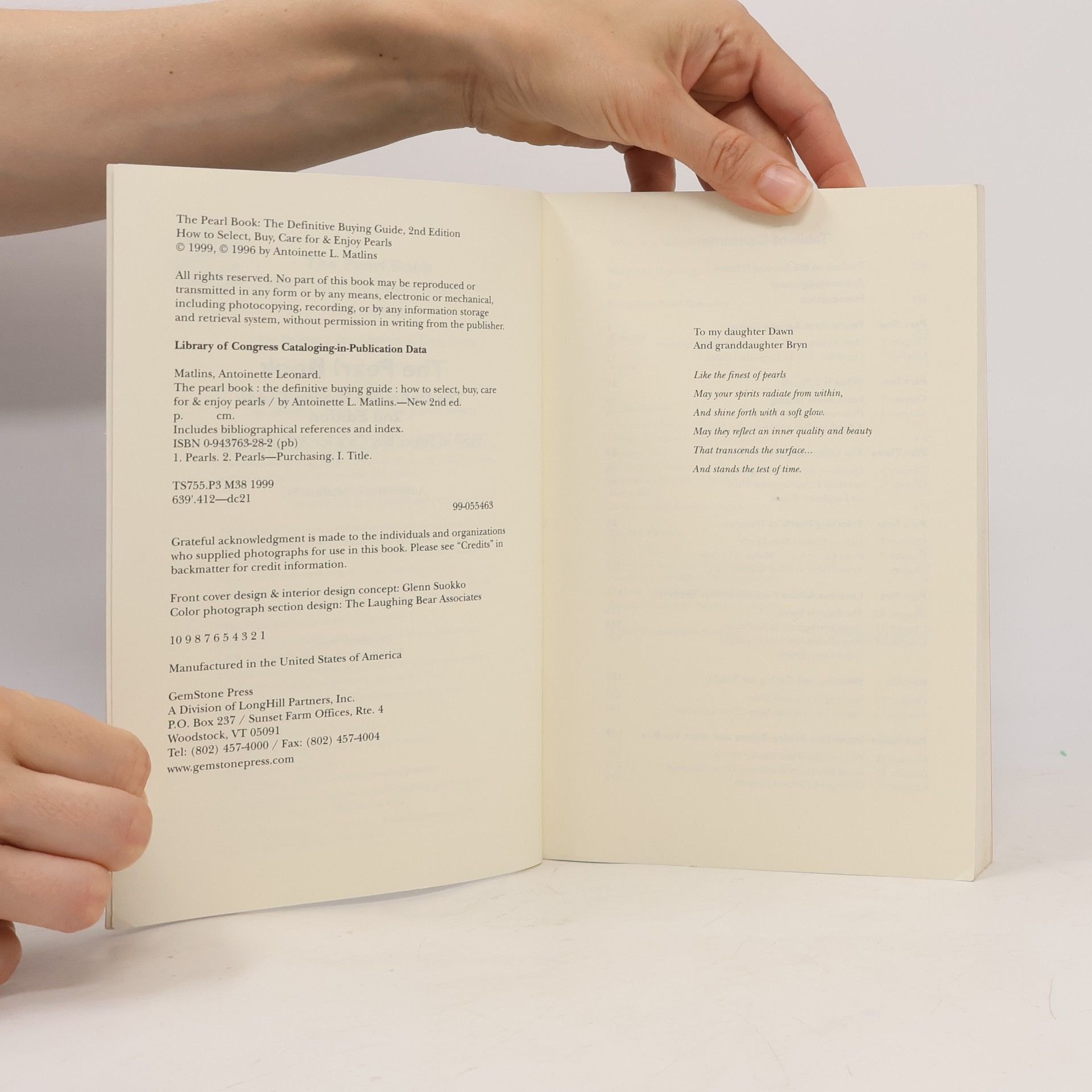 Antoinette Leonardo Matlins The Pearl Book