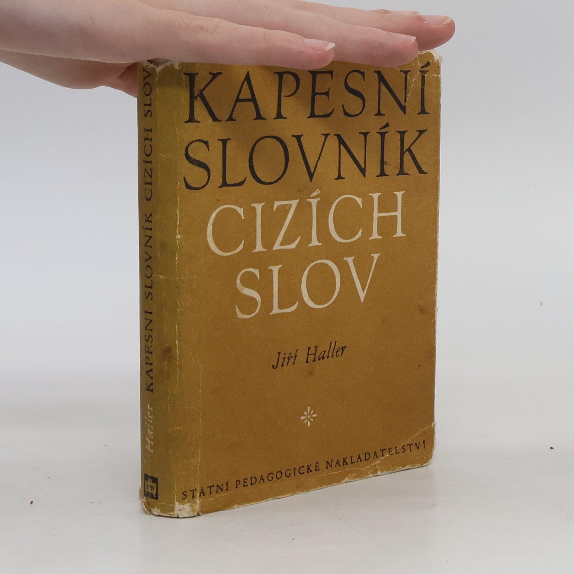 Jiří Haller Kapesní slovník cizích slov
