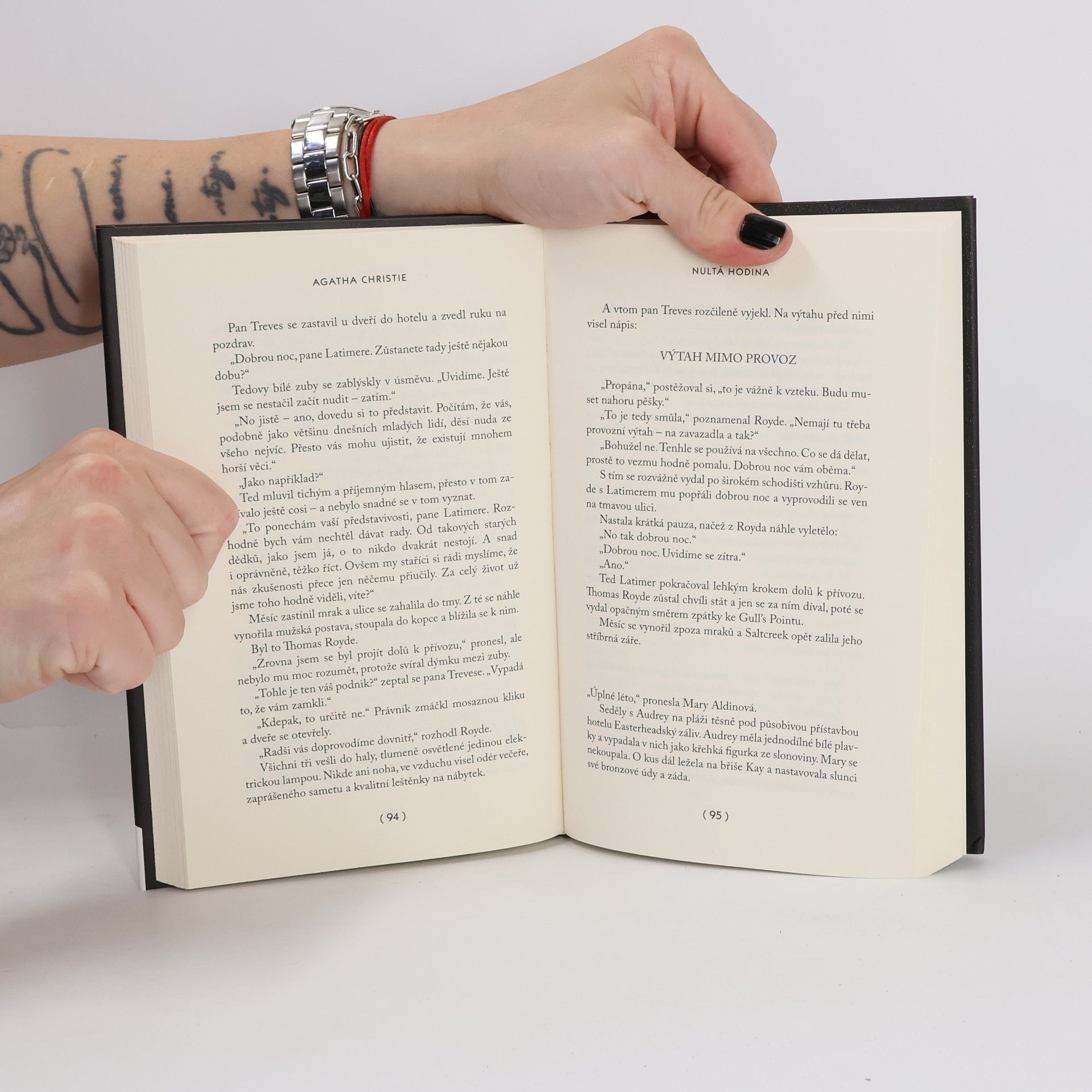 Agatha Christie Nultá hodina