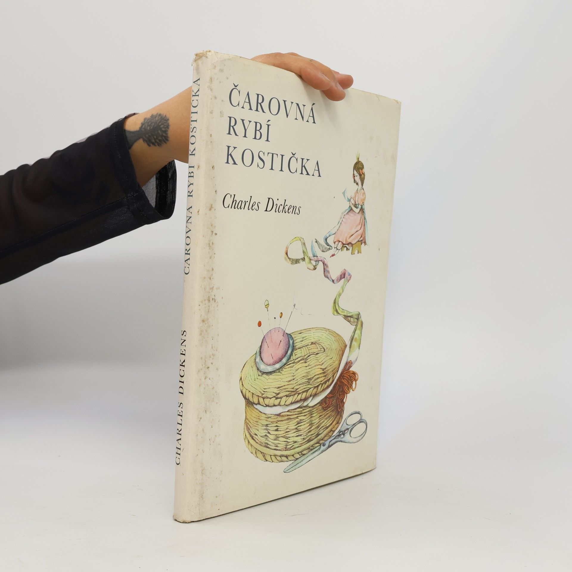 Charles Dickens Čarovná rybí kostička