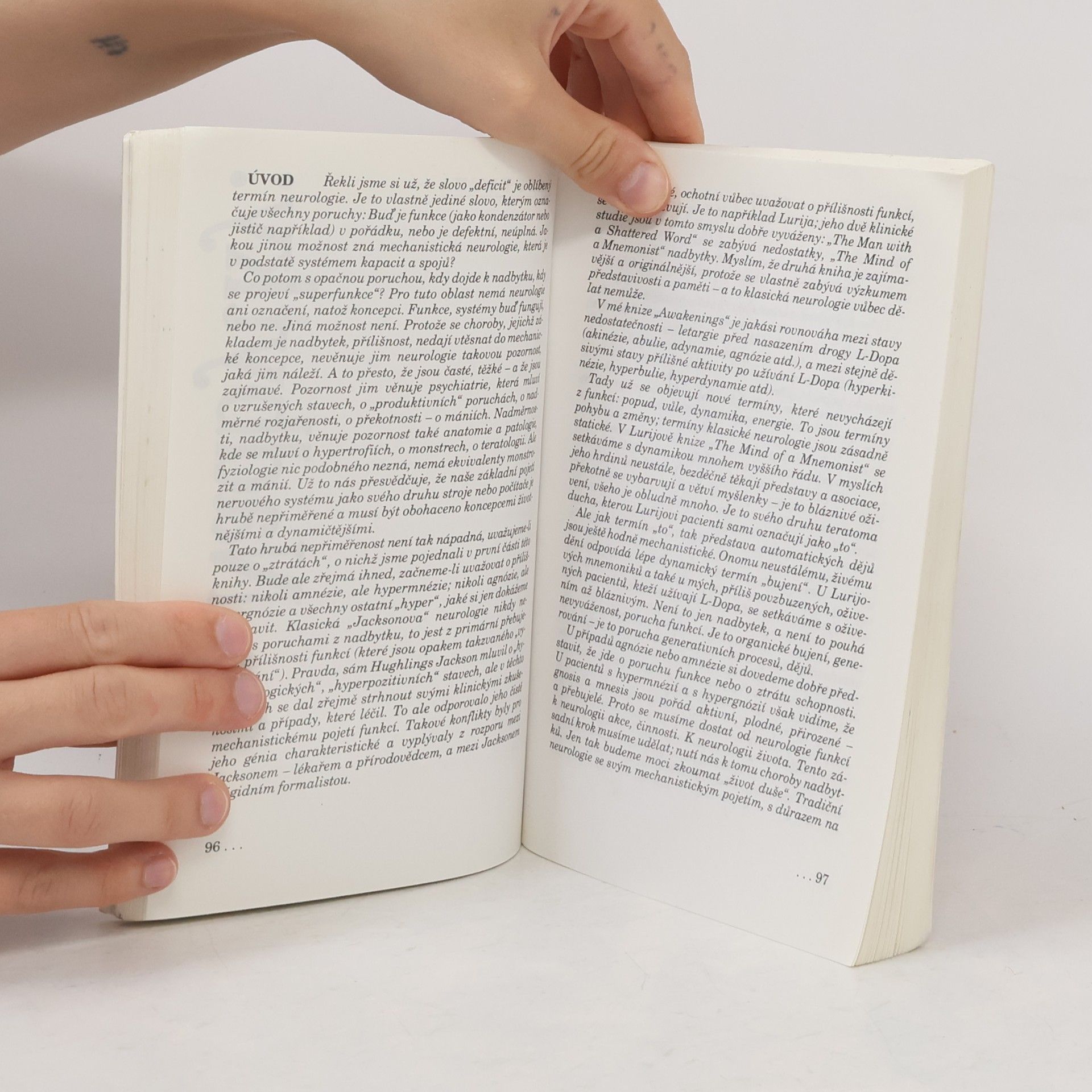 Oliver Sacks Muž, který si pletl manželku s kloboukem