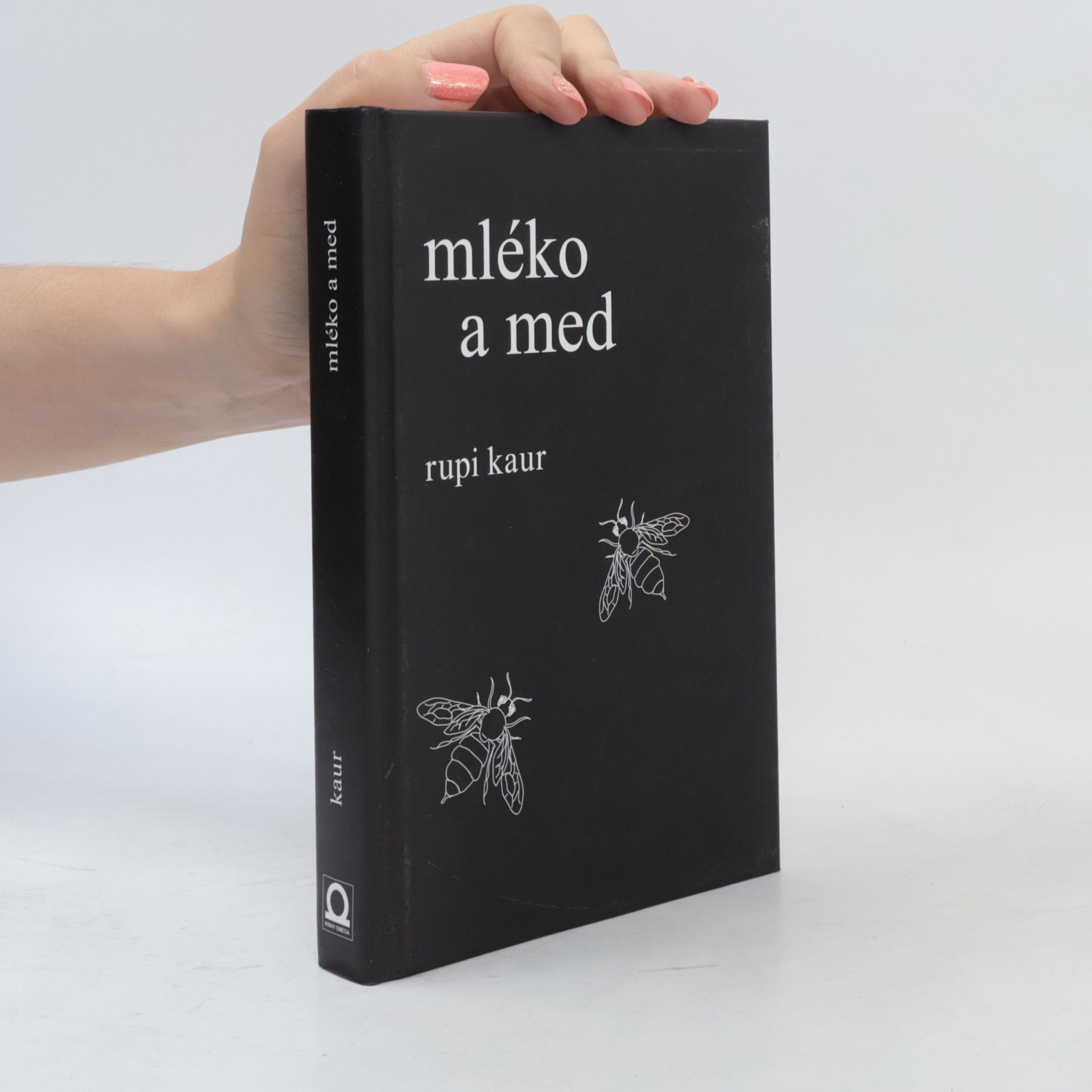 Rupi Kaur Mléko a med