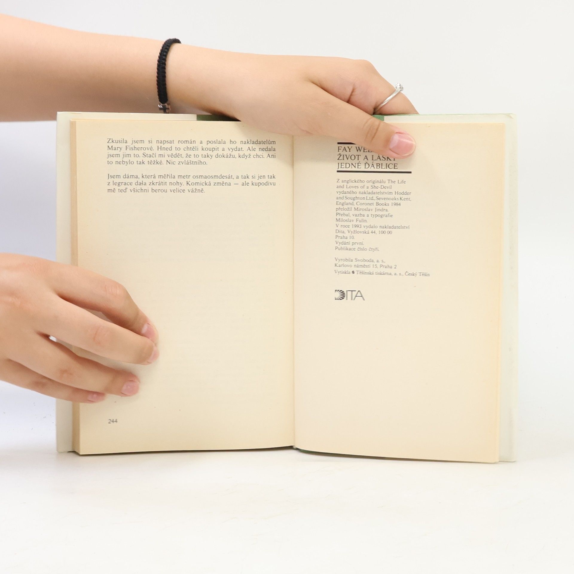Fay Weldon Život a lásky jedné ďáblice
