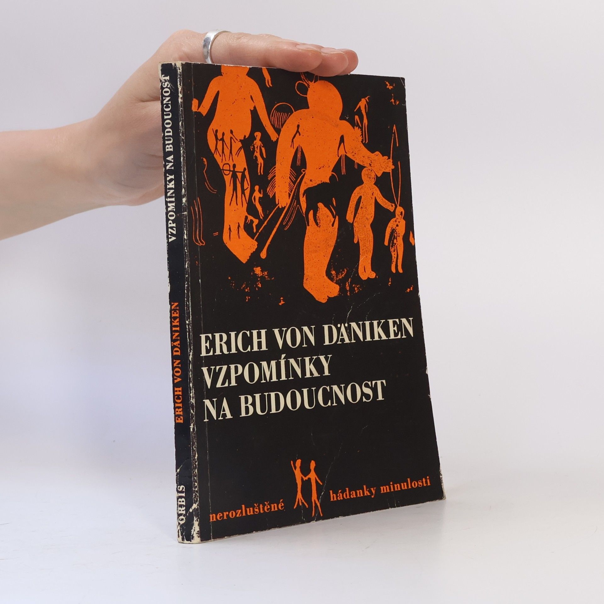 Erich von Däniken Vzpomínky na budoucnost