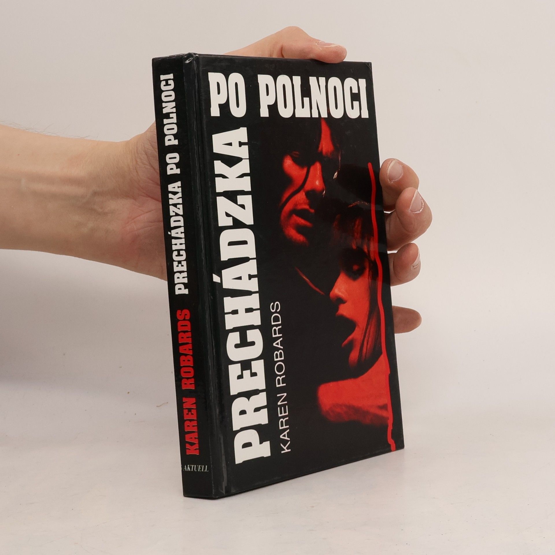 Karen Robards Prechádzka po polnoci