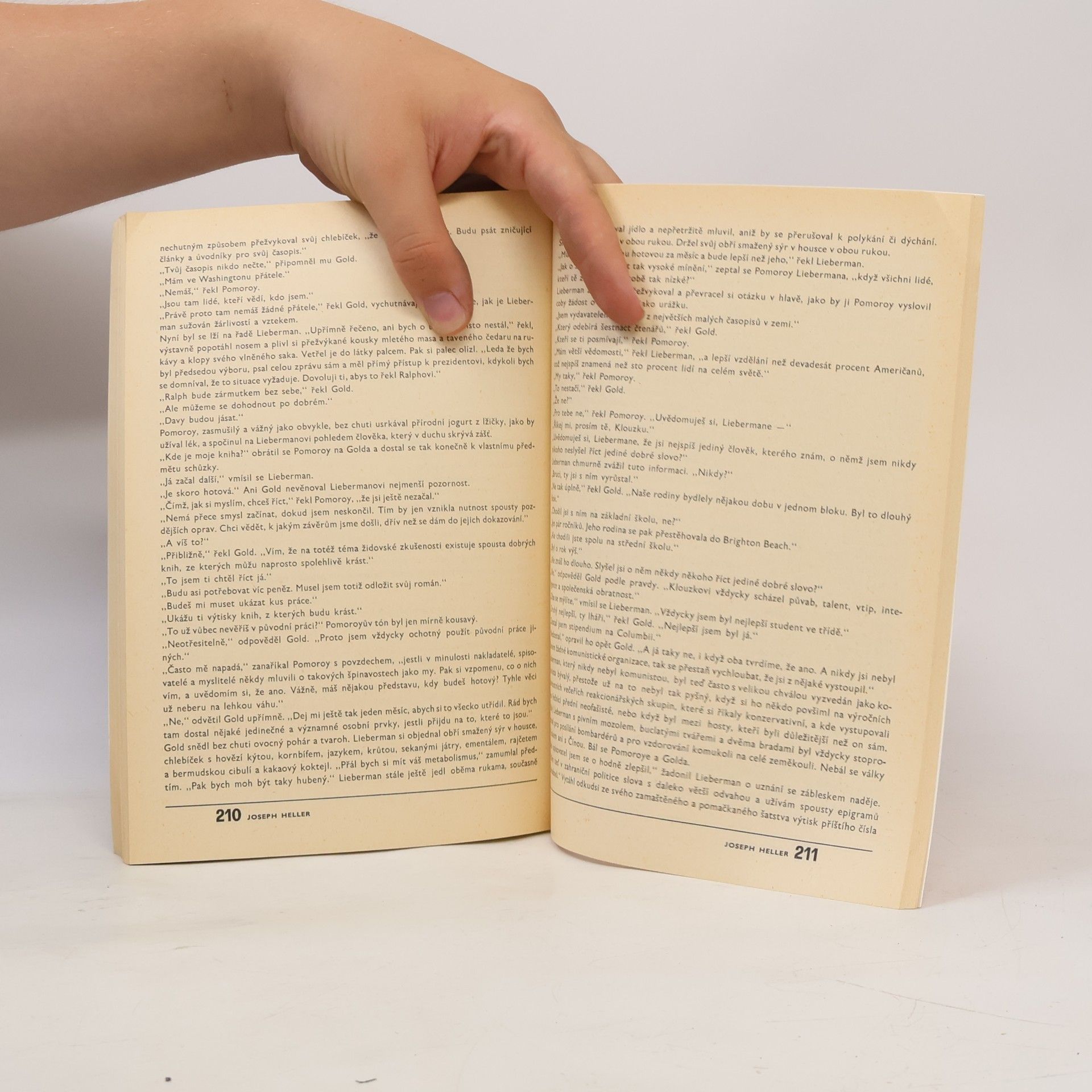 Autorenkollektiv Světová literatura 6/80