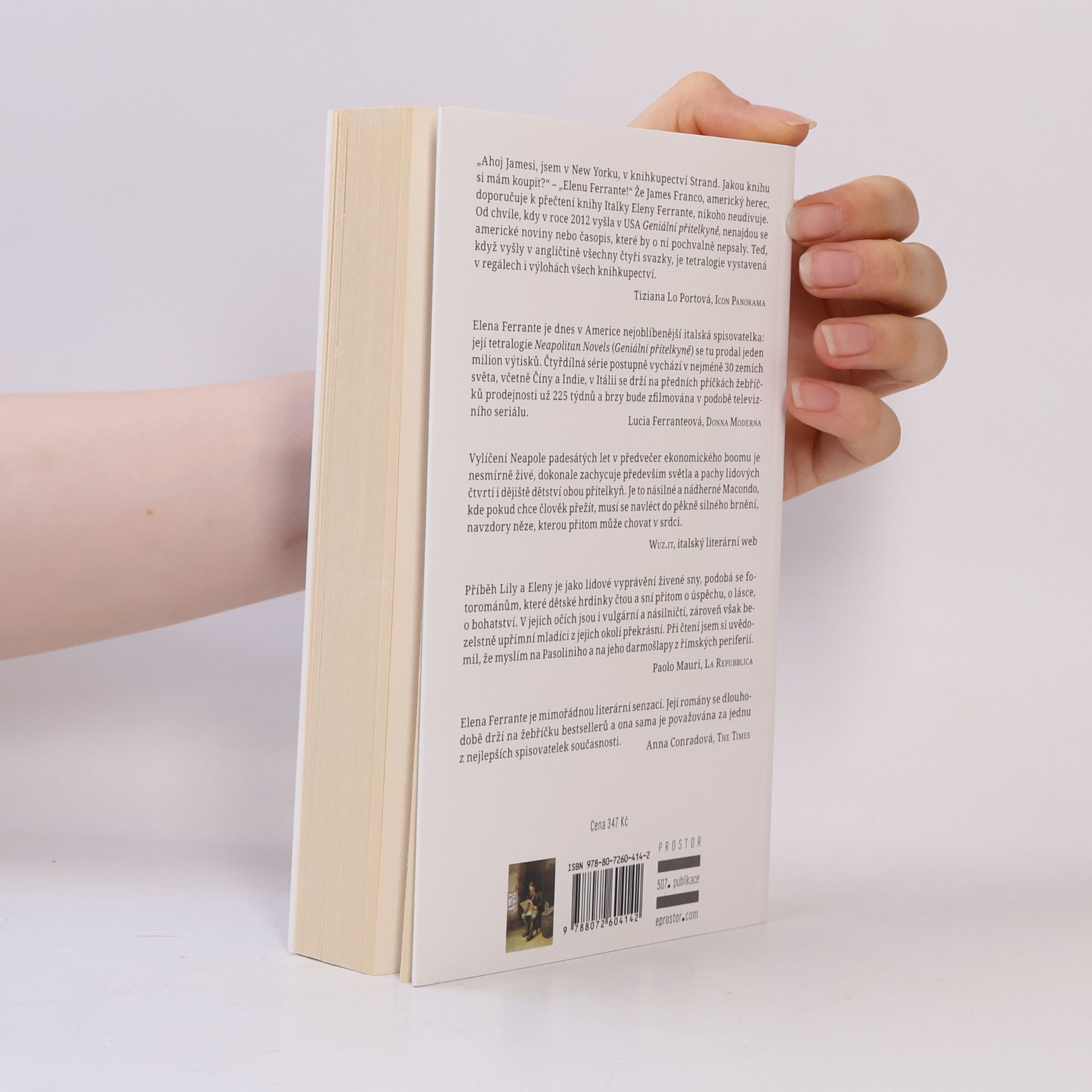 Elena Ferrante Geniální přítelkyně 1. Dětství a dospívání
