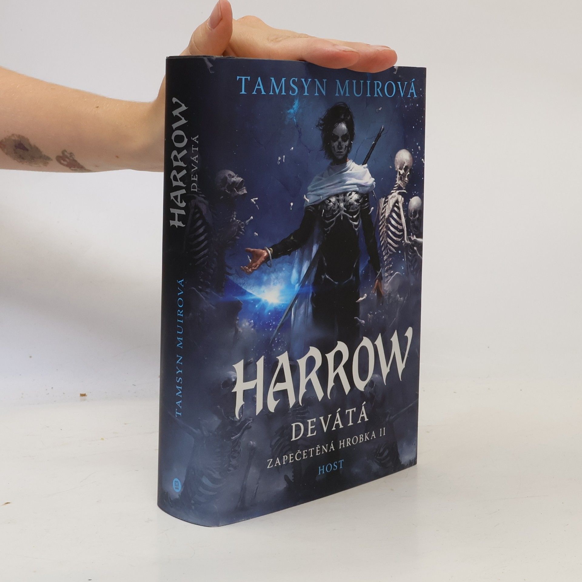 Tamsyn Muir Harrow Devátá