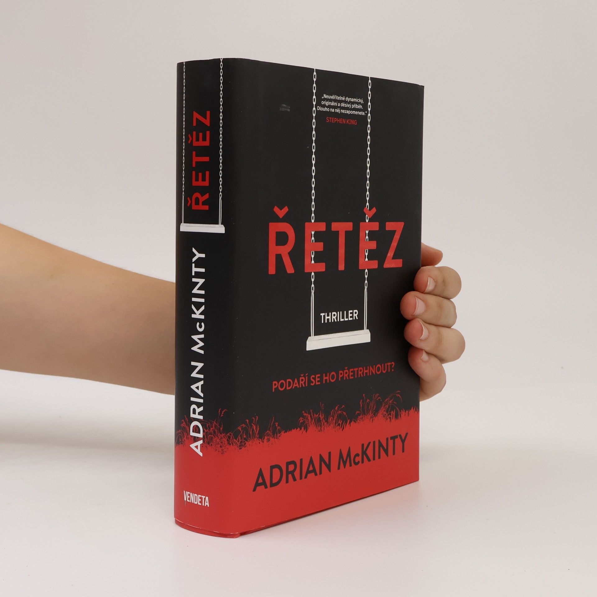 Adrian McKinty Řetěz