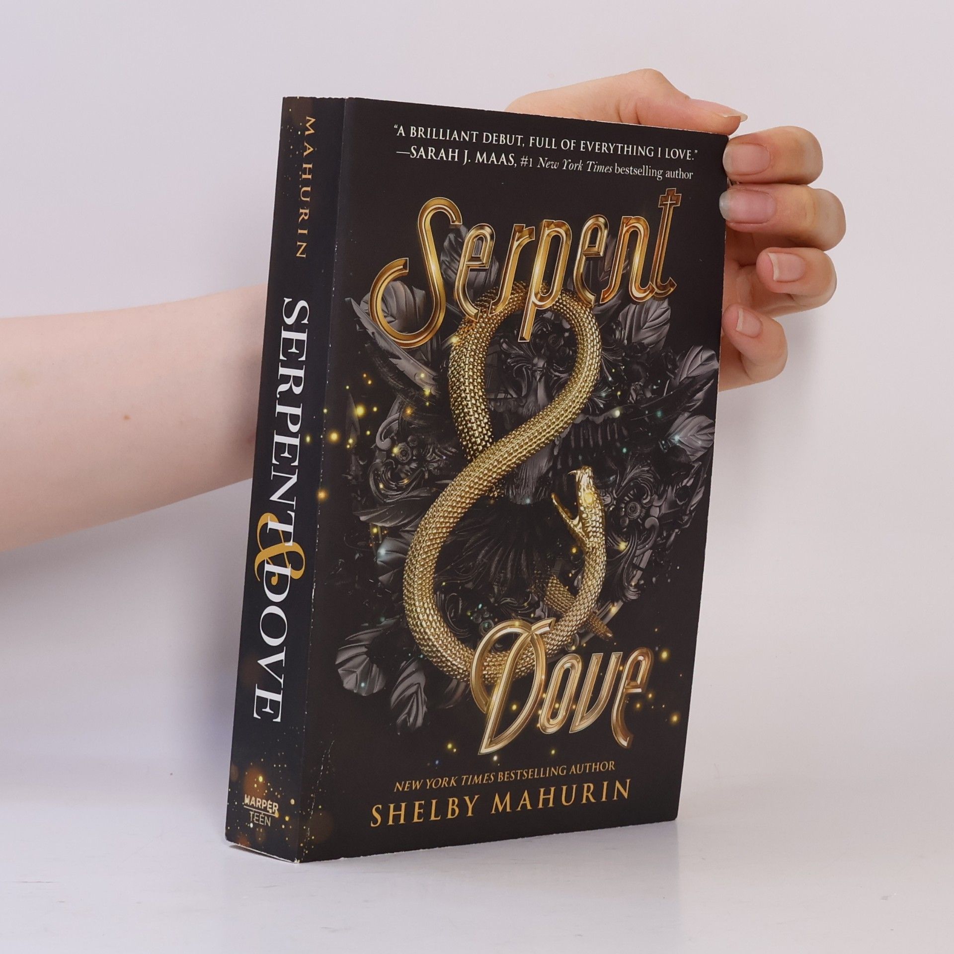 Shelby Mahurin Serpent & Dove
