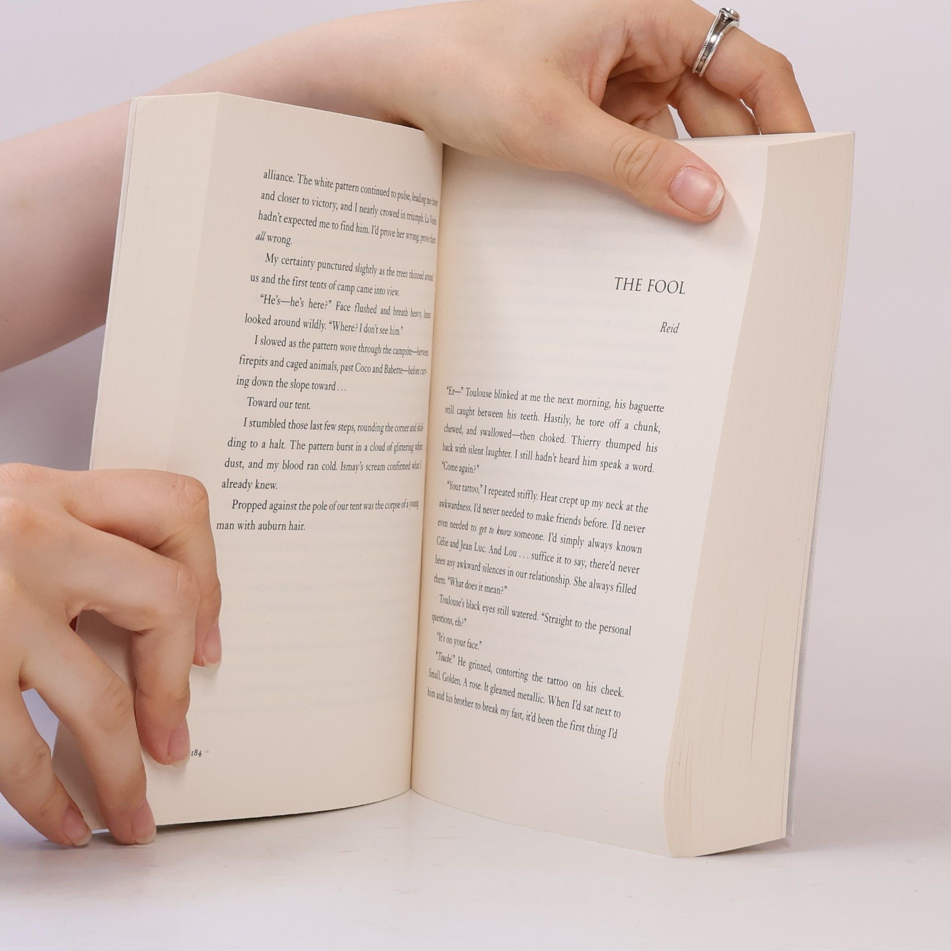 Shelby Mahurin Blood & Honey