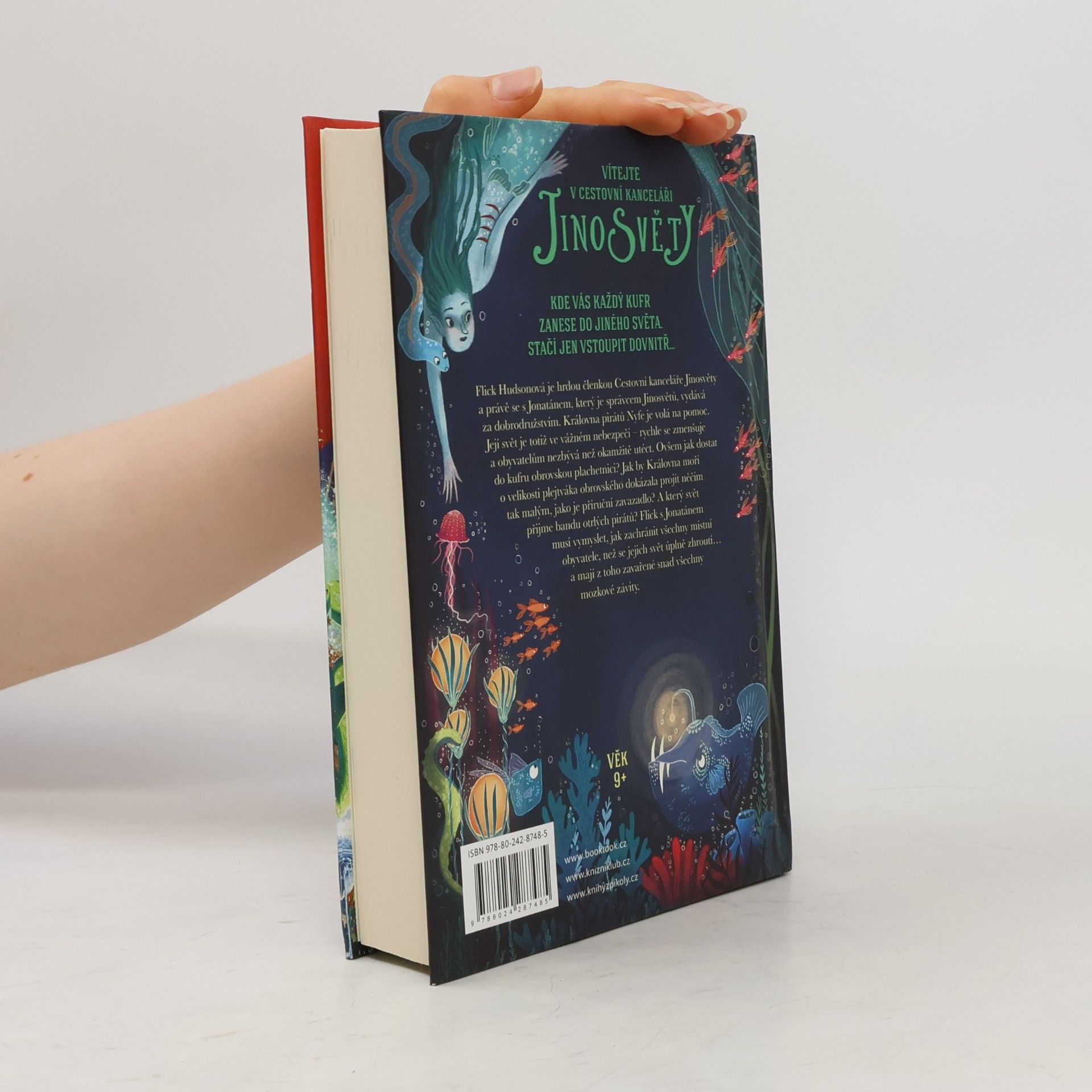 Lucy D. Lapinski Cestovní kancelář Jinosvěty 2. Na hraně oceánu