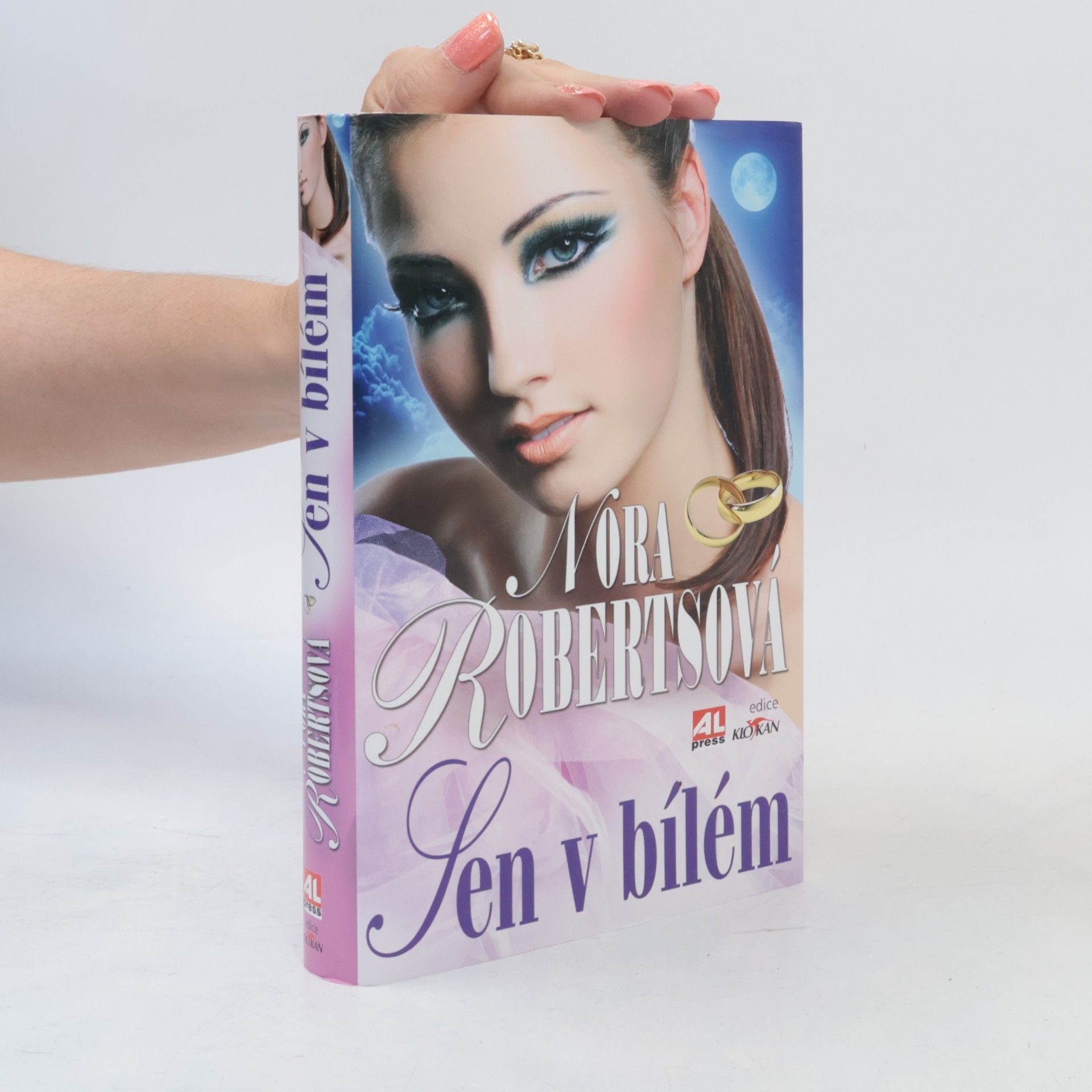 Nora Roberts Sen v bílém