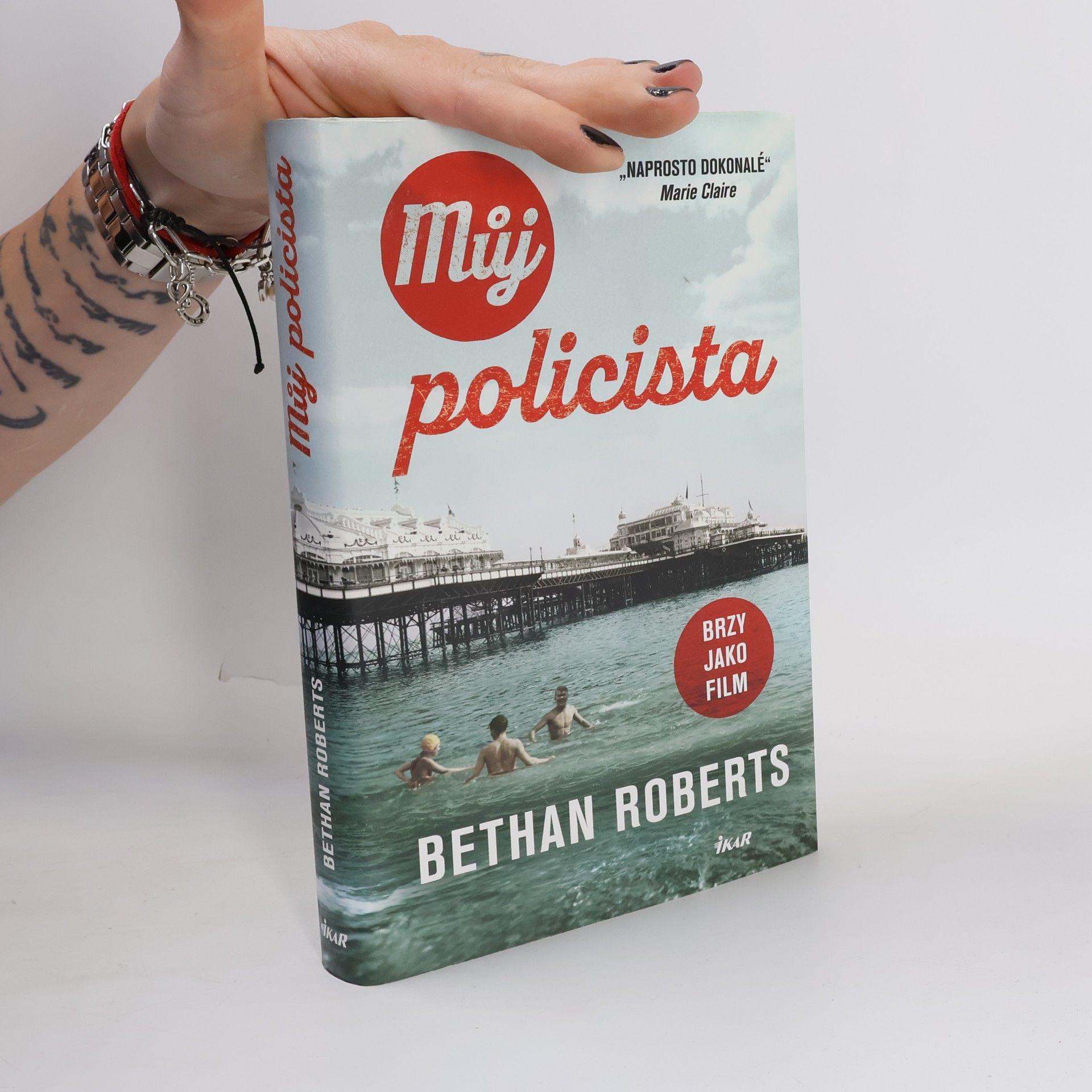 Bethan Roberts Můj policista