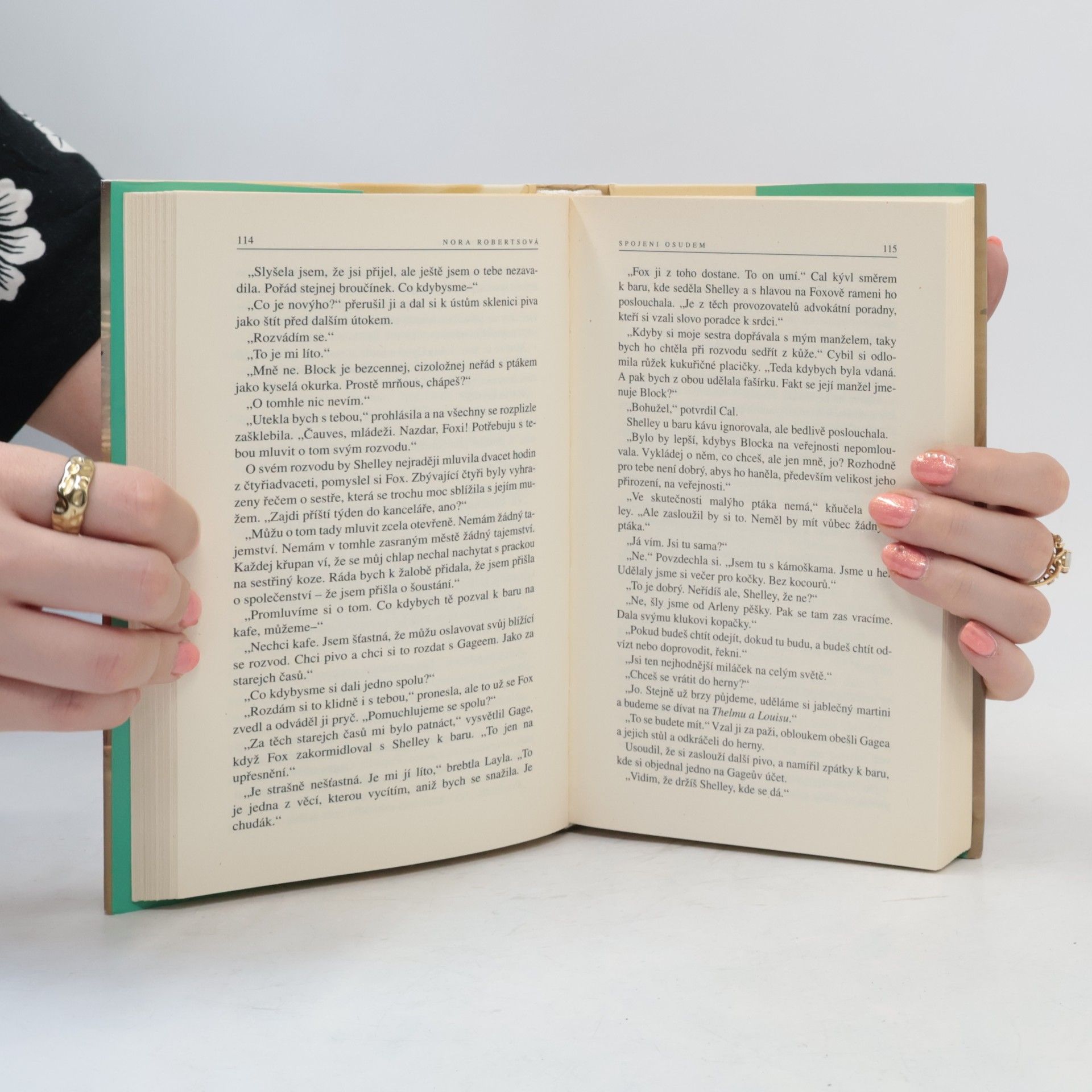 Nora Roberts Spojeni osudem